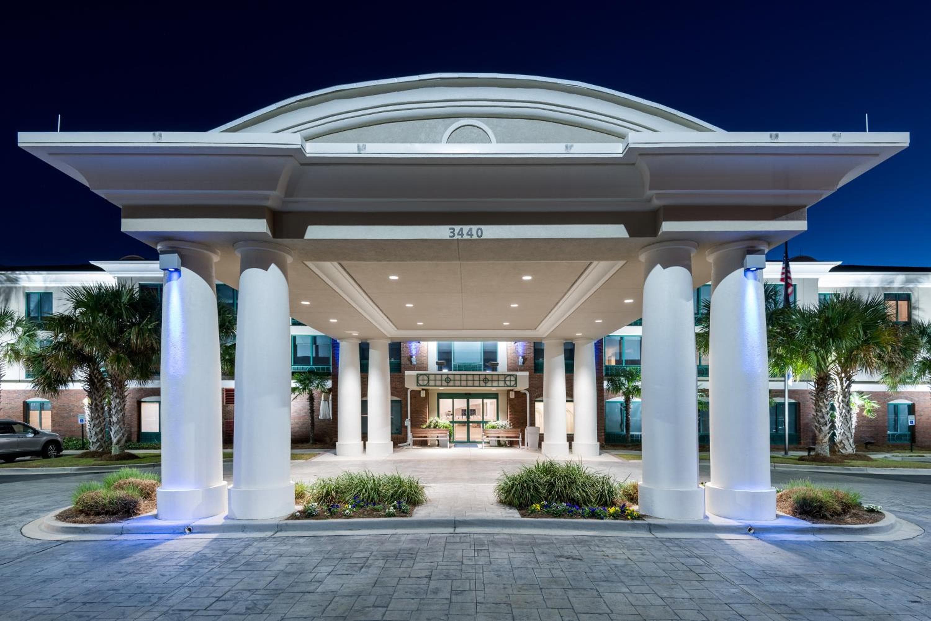 Holiday Inn Express & Suites Florence I-95 & I-20 Civic Ctr by IHG
