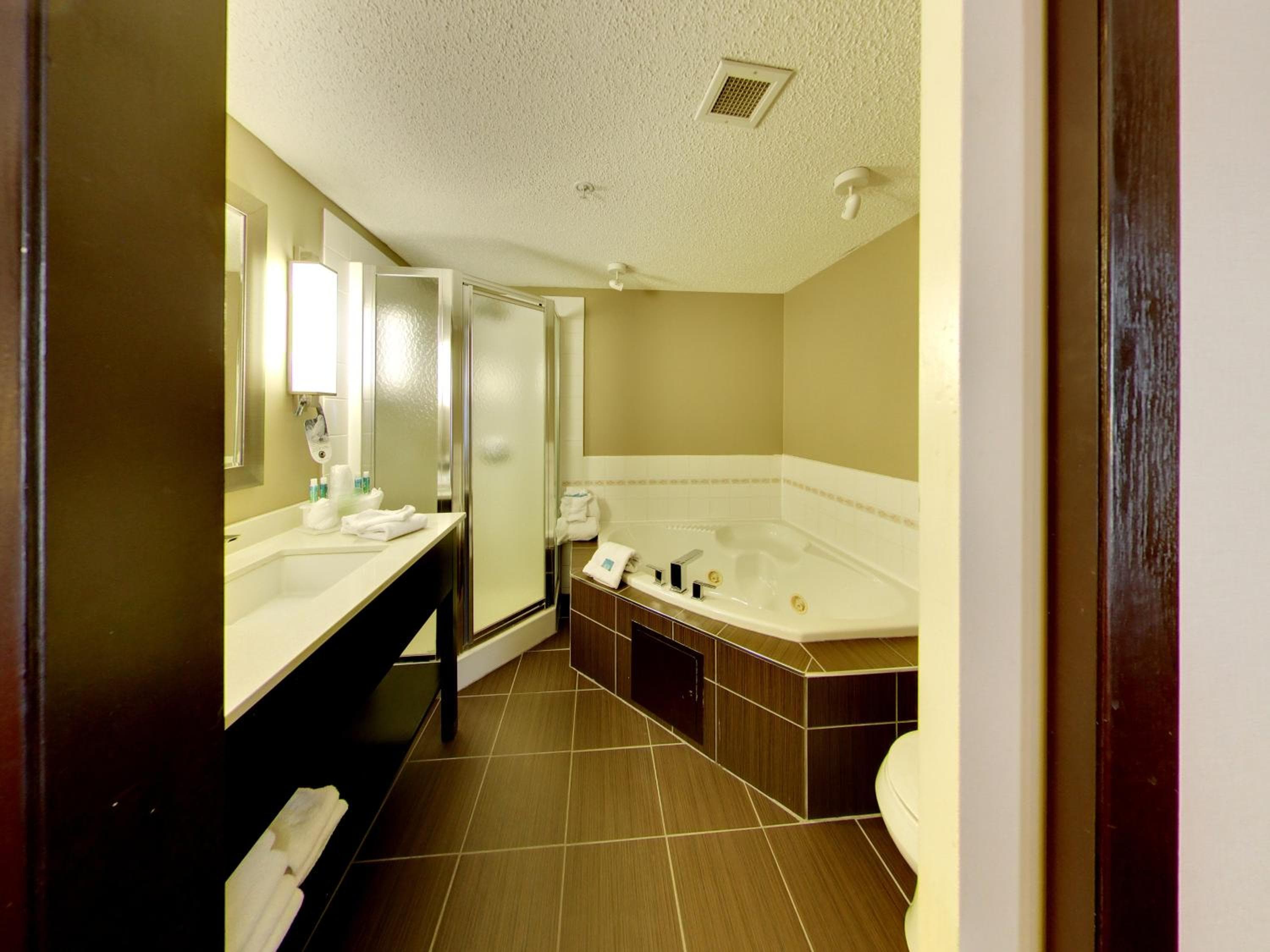 Holiday Inn Express Hotel & Suites - Edmonton International Airport by IHG