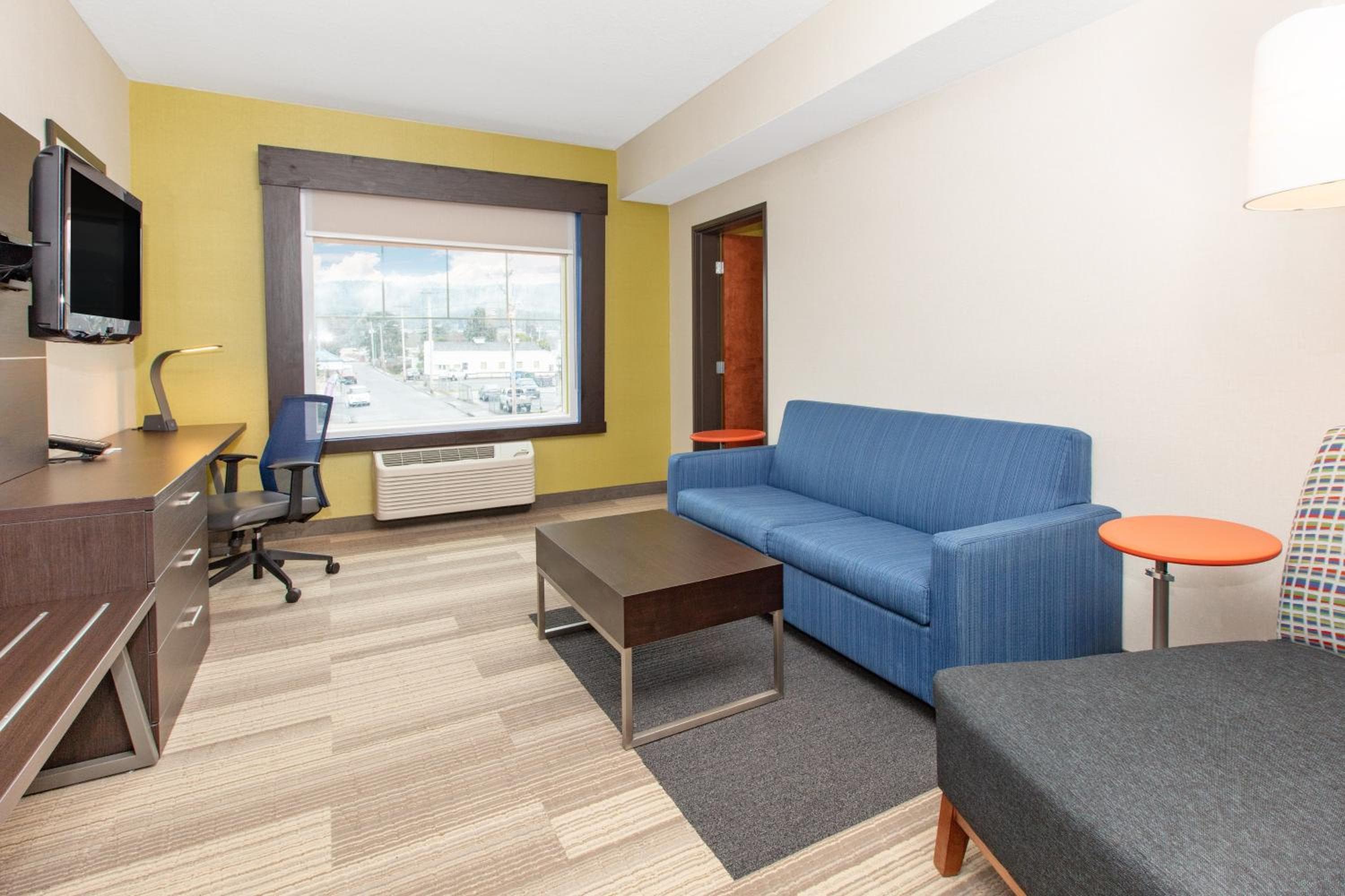 Holiday Inn Express Hotel & Suites Seaside Convention Center by IHG
