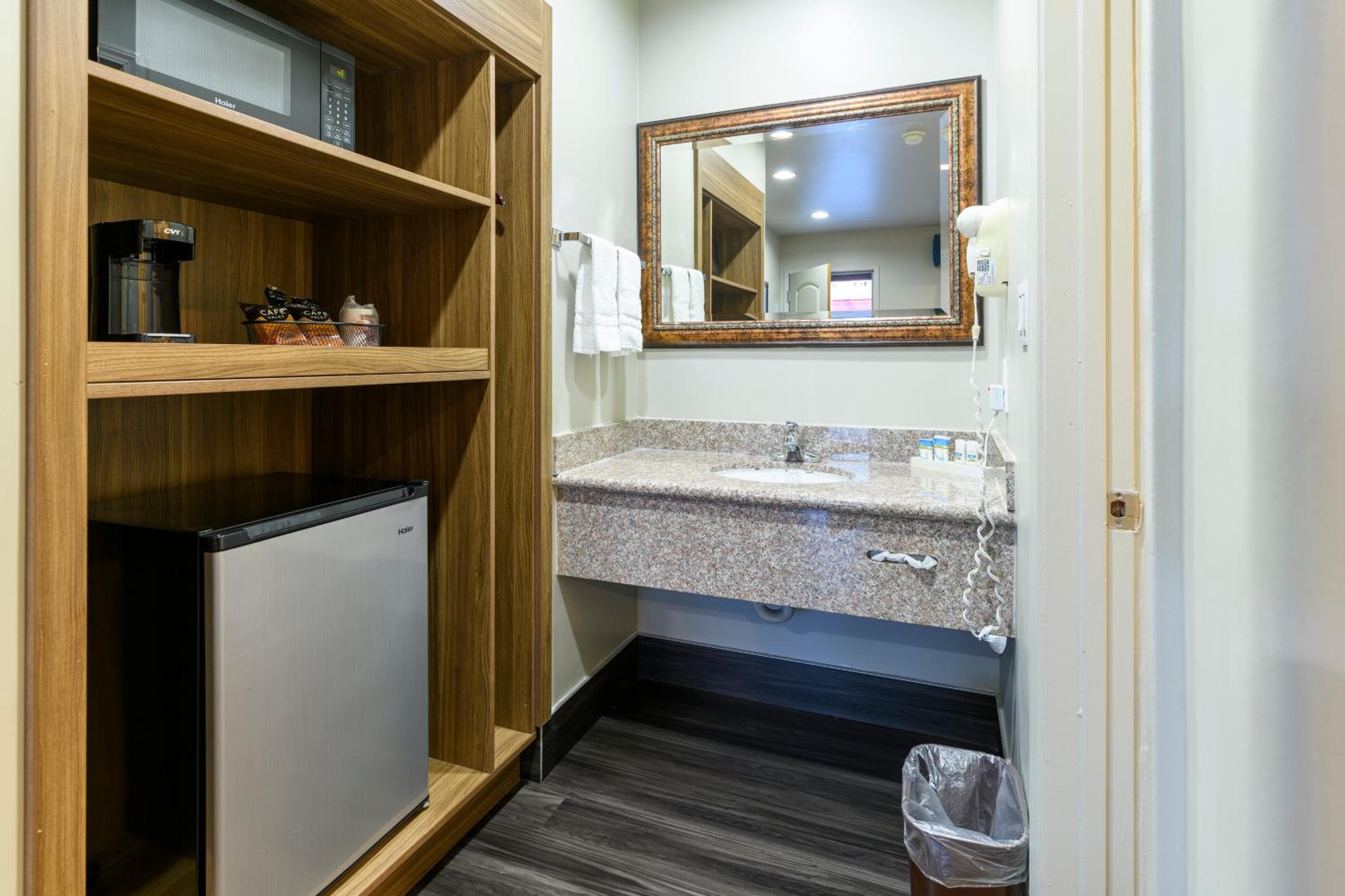 Hyland Inn Brea