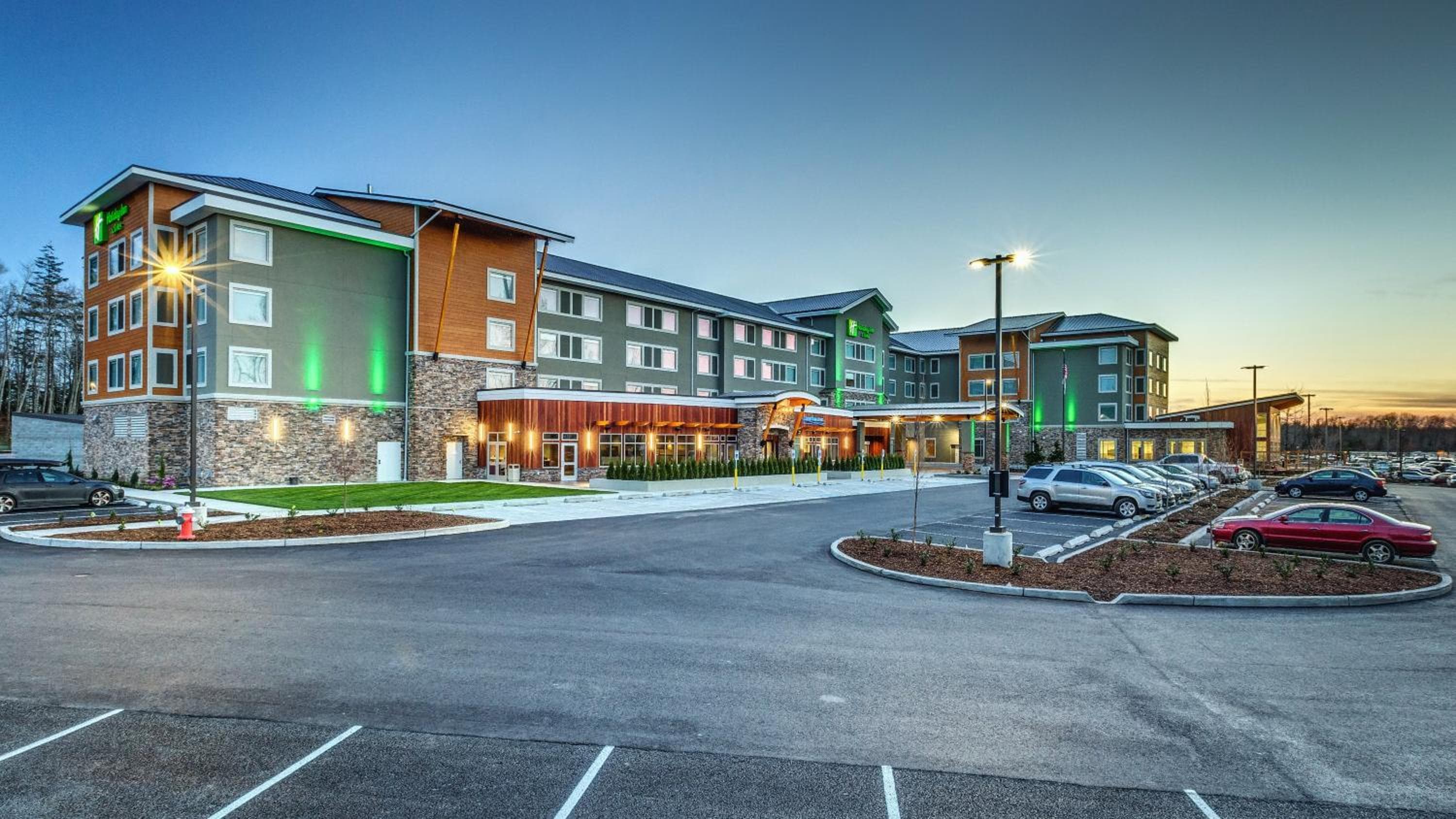 Holiday Inn & Suites Bellingham by IHG