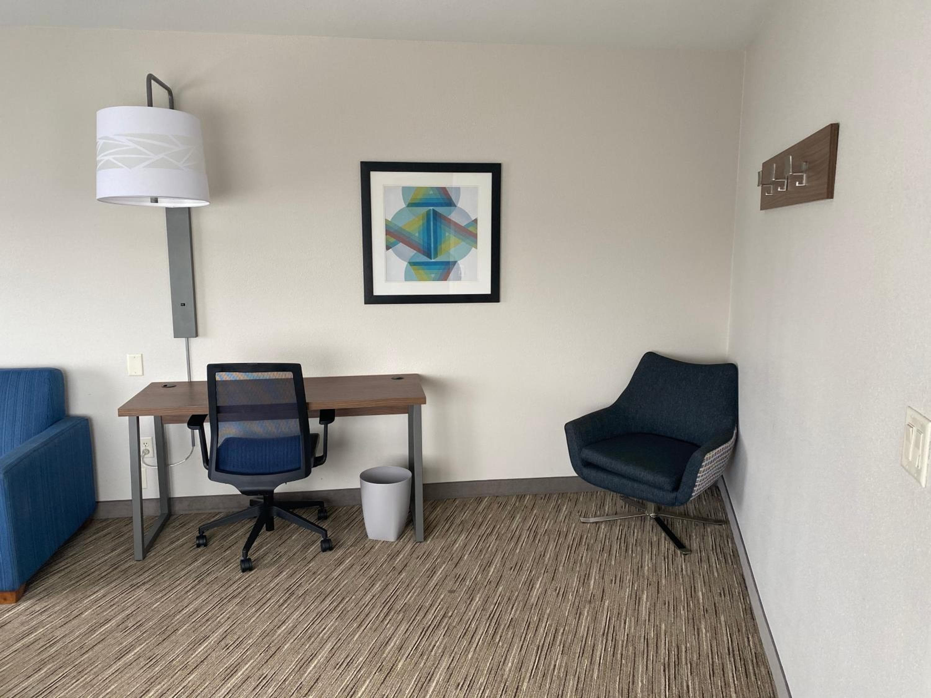 Holiday Inn Express & Suites Albuquerque Historic Old Town by IHG