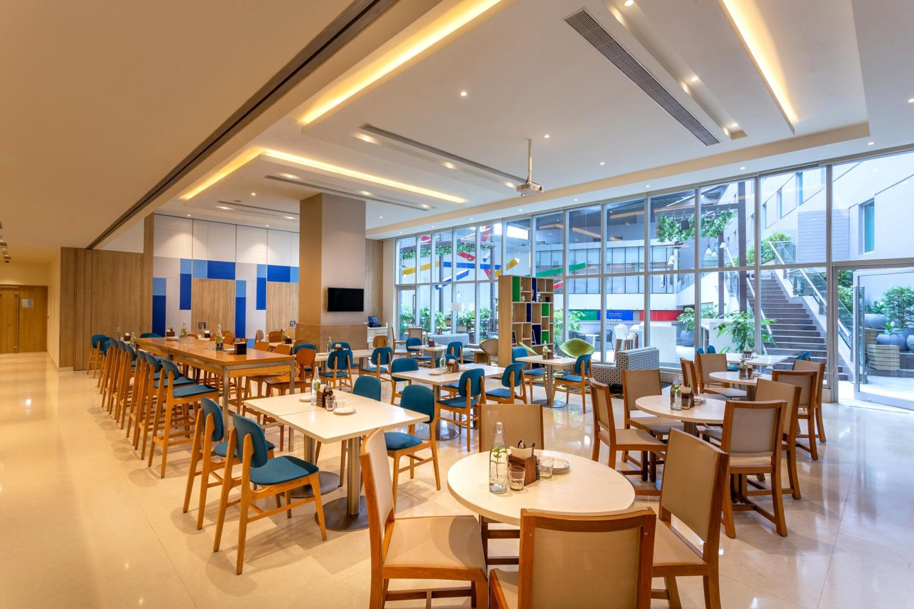 Holiday Inn Express & Suites Bengaluru Old Madras Road by IHG