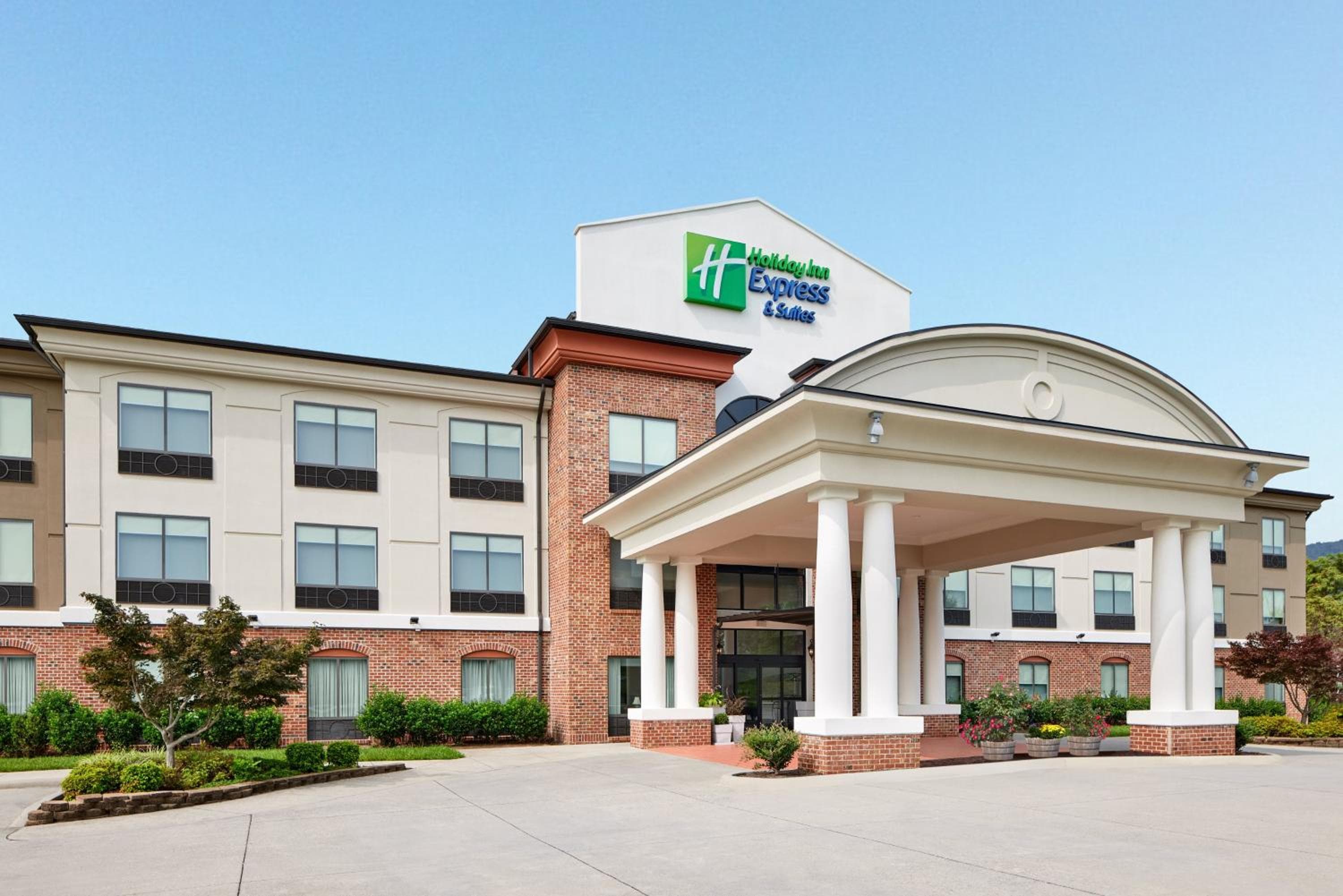 Holiday Inn Express Hotel & Suites Salem by IHG