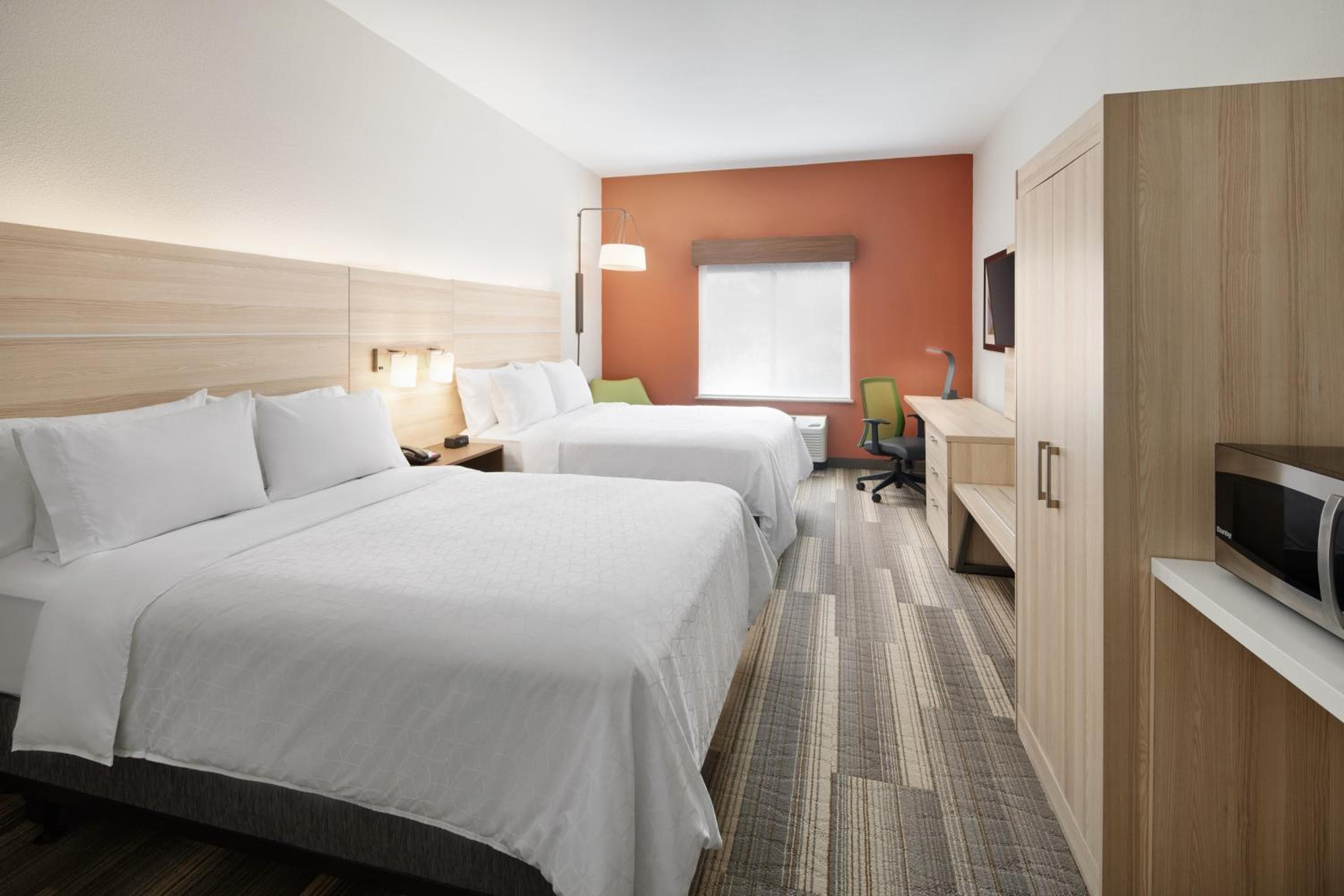 Holiday Inn Express Hotel & Suites Salem by IHG