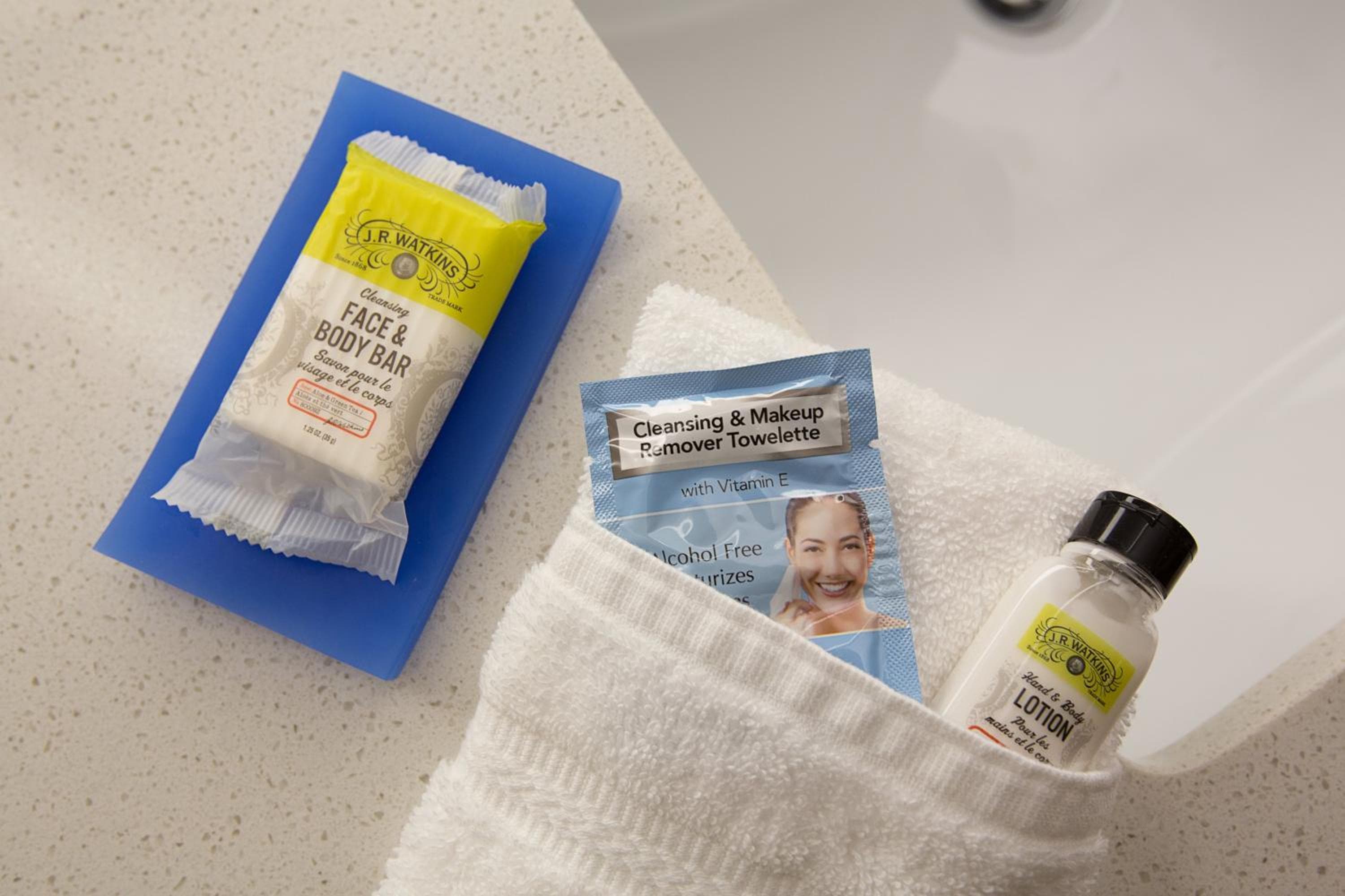 Holiday Inn Express & Suites - Fayetteville South by IHG
