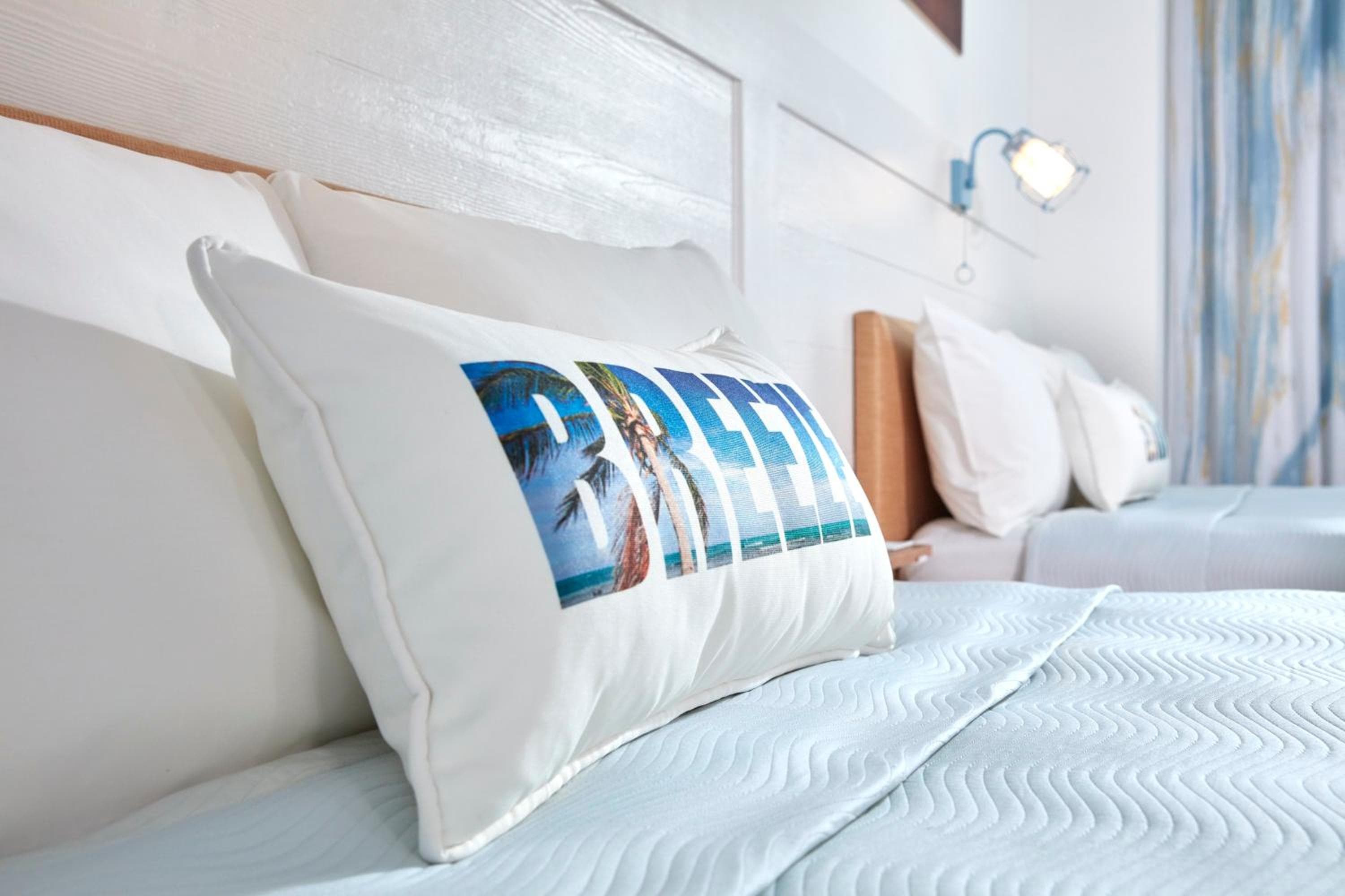 Universal’s Endless Summer Resort – Dockside Inn and Suites