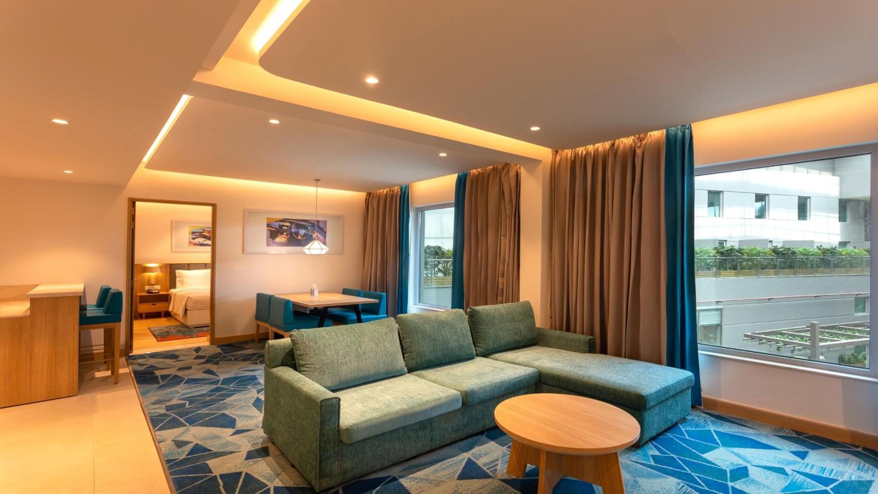 Holiday Inn Express & Suites Bengaluru Old Madras Road by IHG