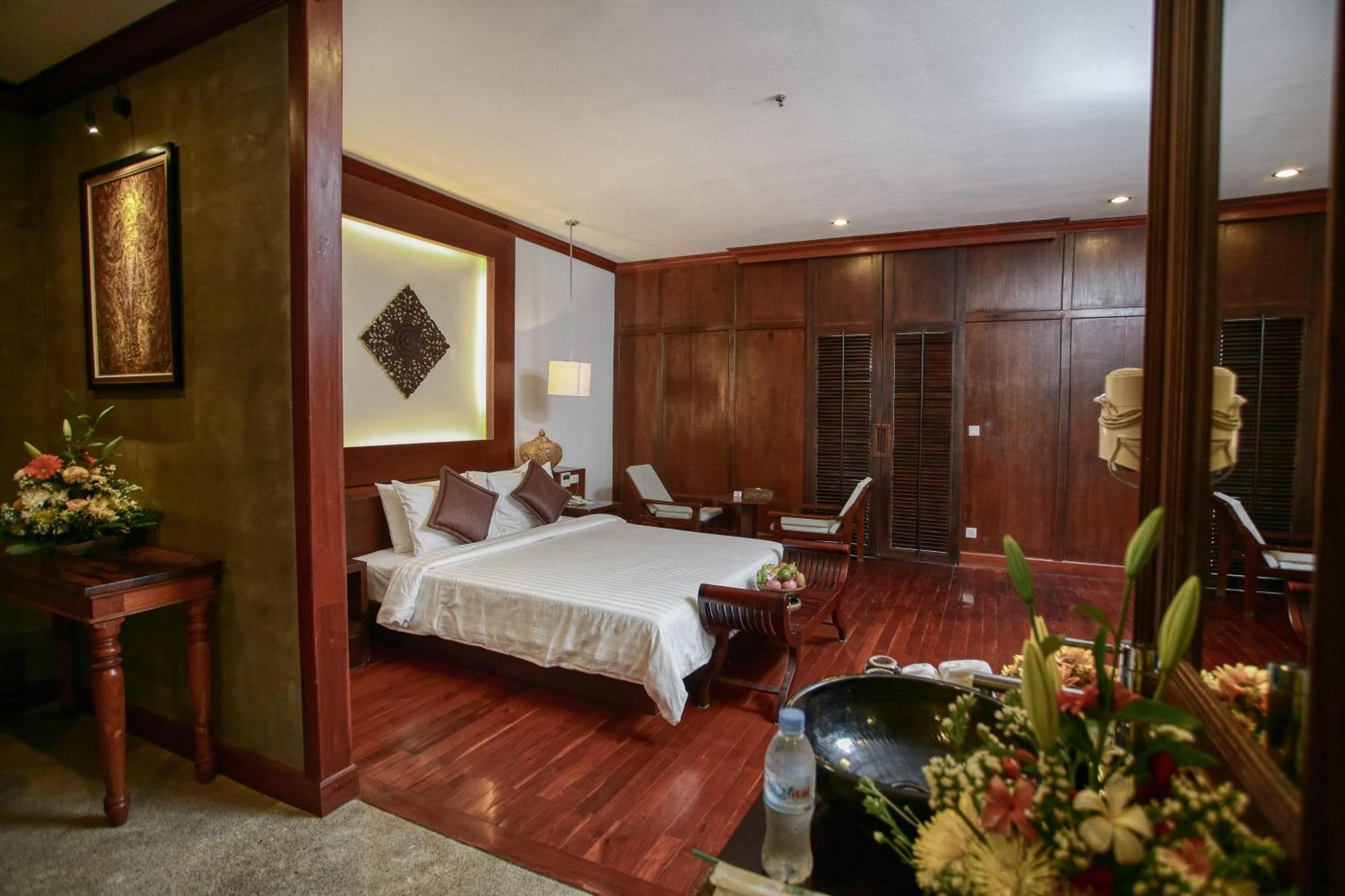 The Moon Residence & Spa