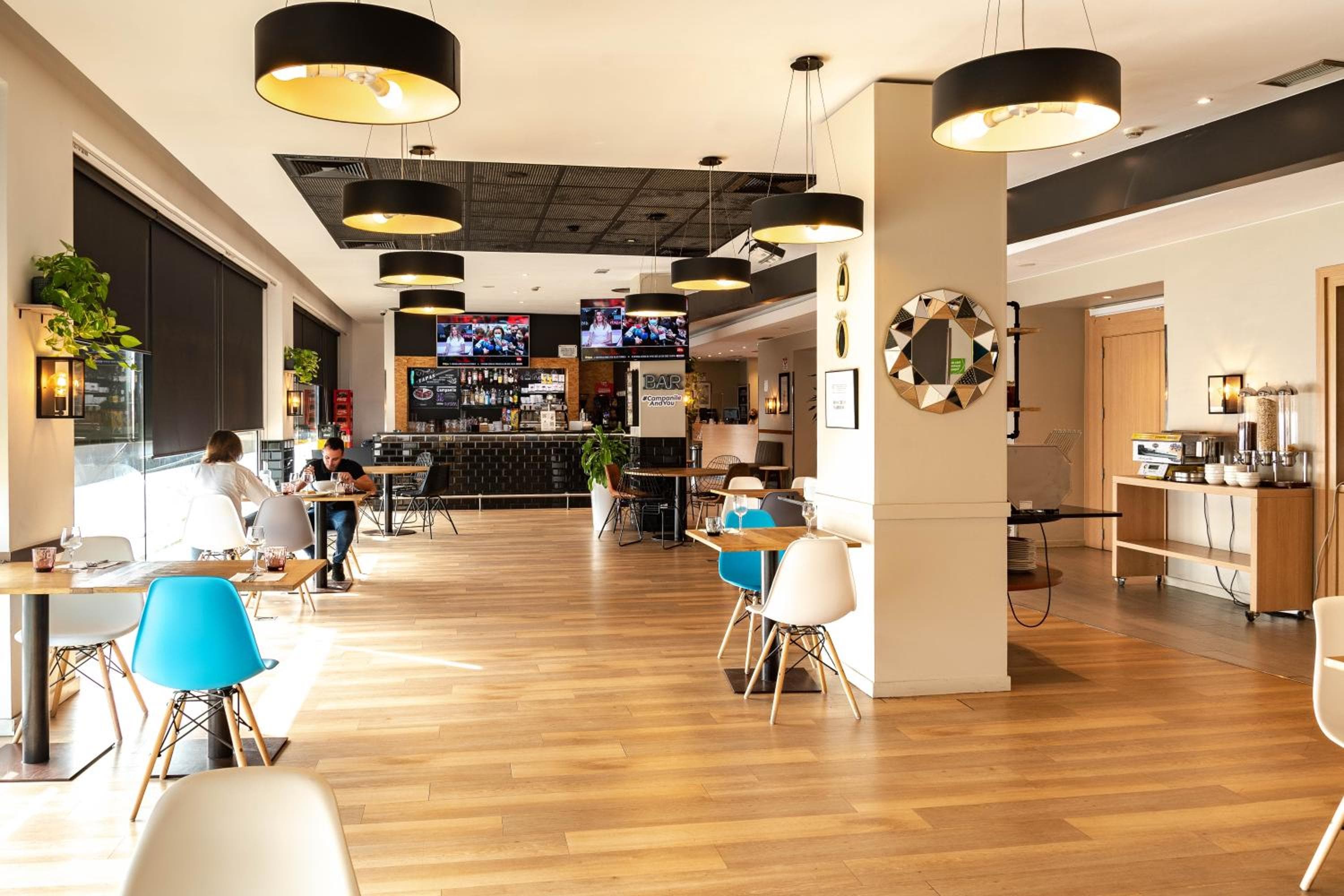 Travelodge BCN Cornella Fira