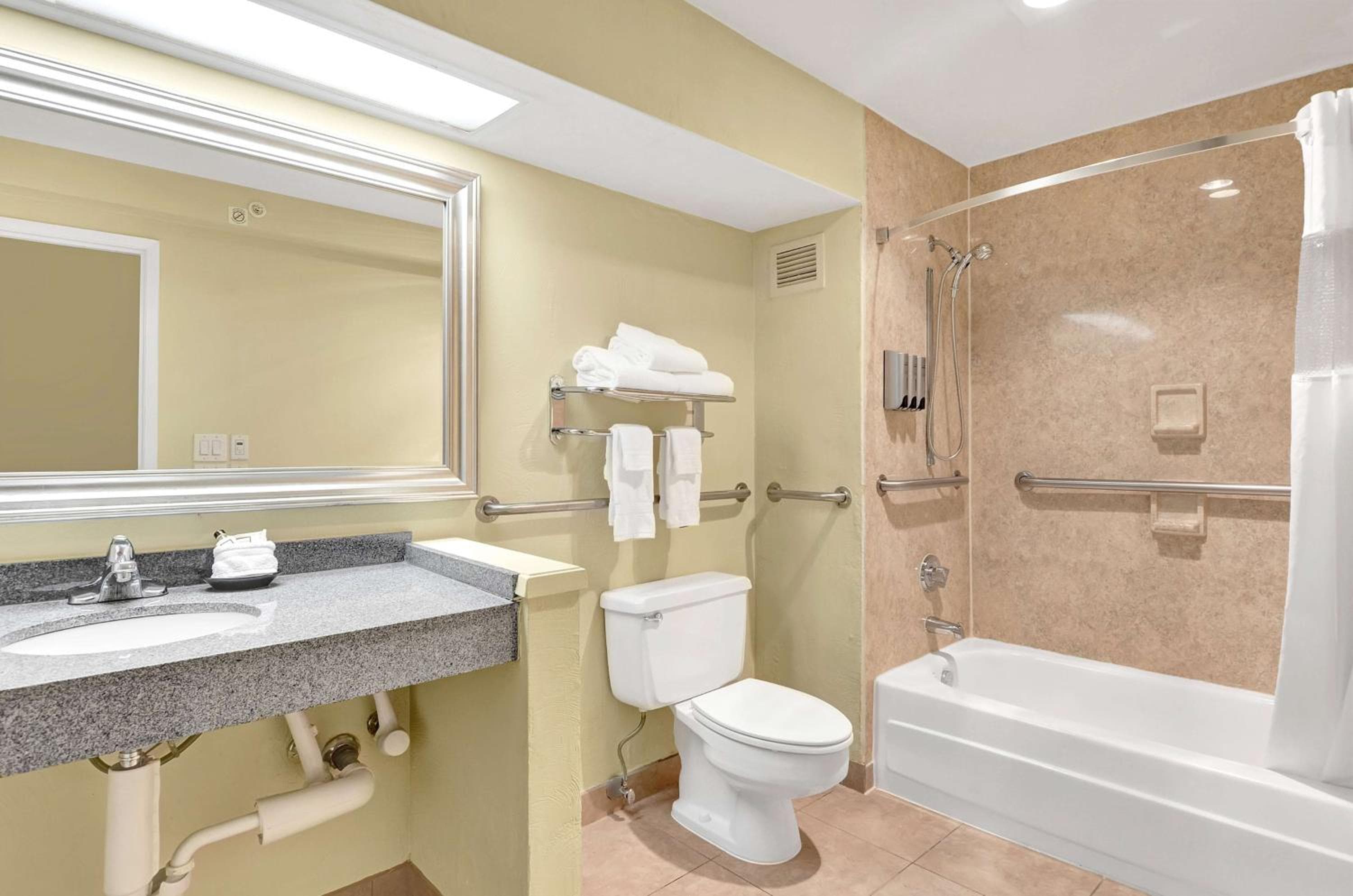 Hotel Nexus; BW Signature Collection