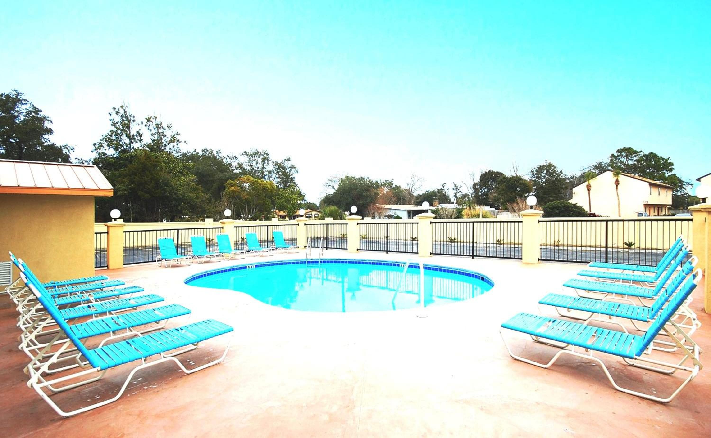 Fairway Inn