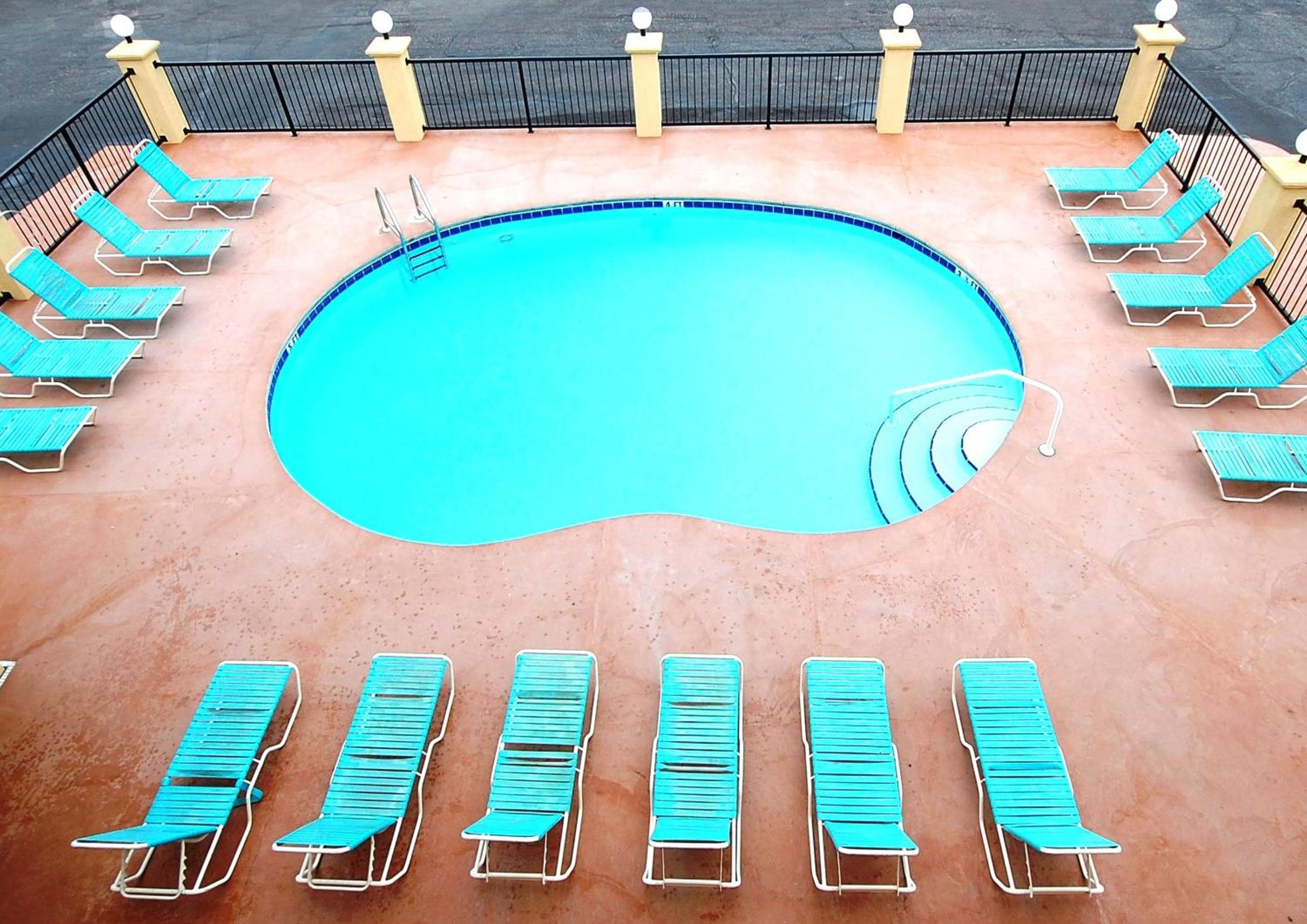 Fairway Inn