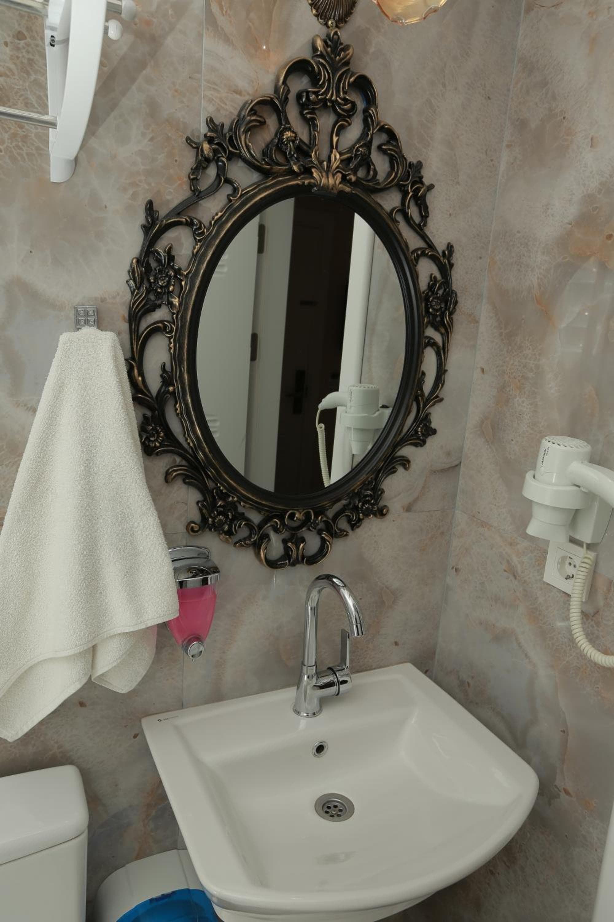 Constantinopolis Hotel