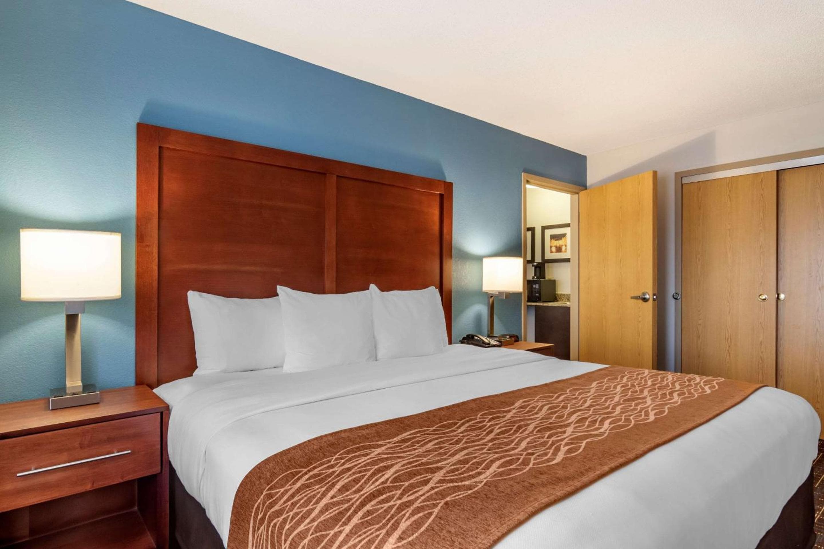 Comfort Inn & Suites Lees Summit - Kansas City
