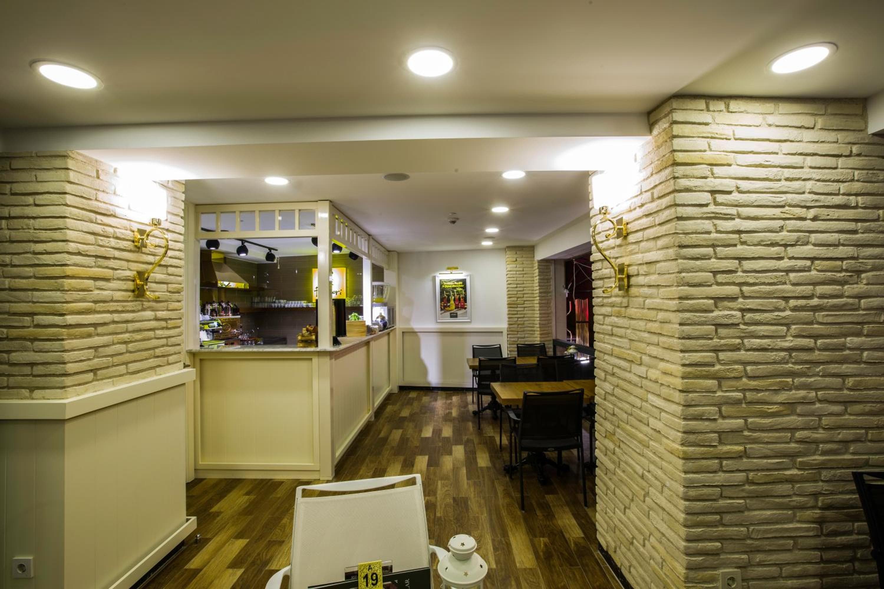 Empire Suite Hotel