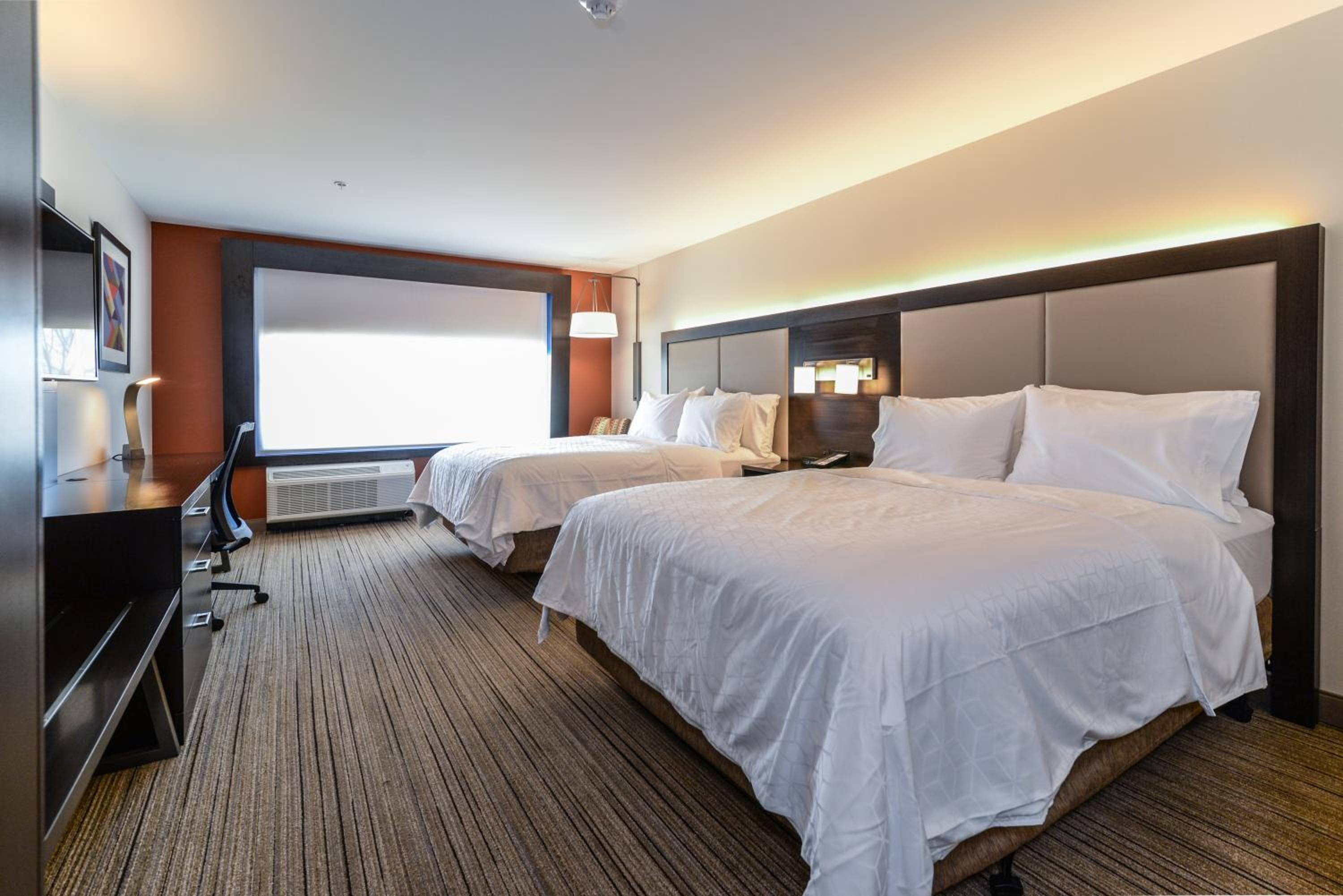 Holiday Inn Express & Suites Allen Park by IHG