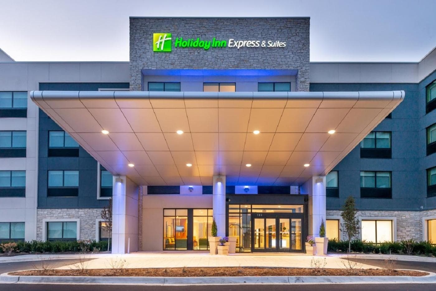 Holiday Inn Express & Suites - Romeoville - Joliet North by IHG