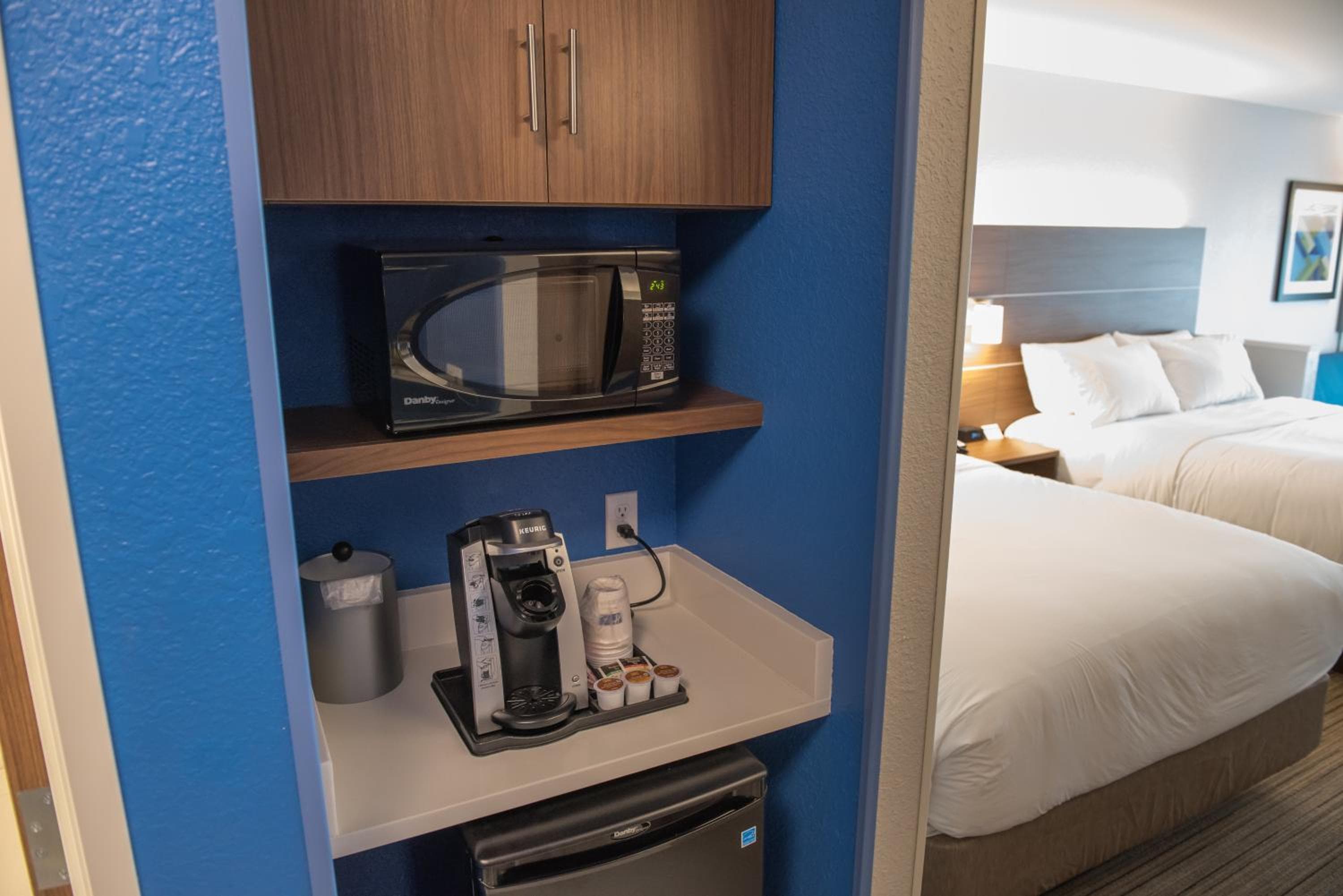 Holiday Inn Express & Suites - Louisville N - Jeffersonville by IHG
