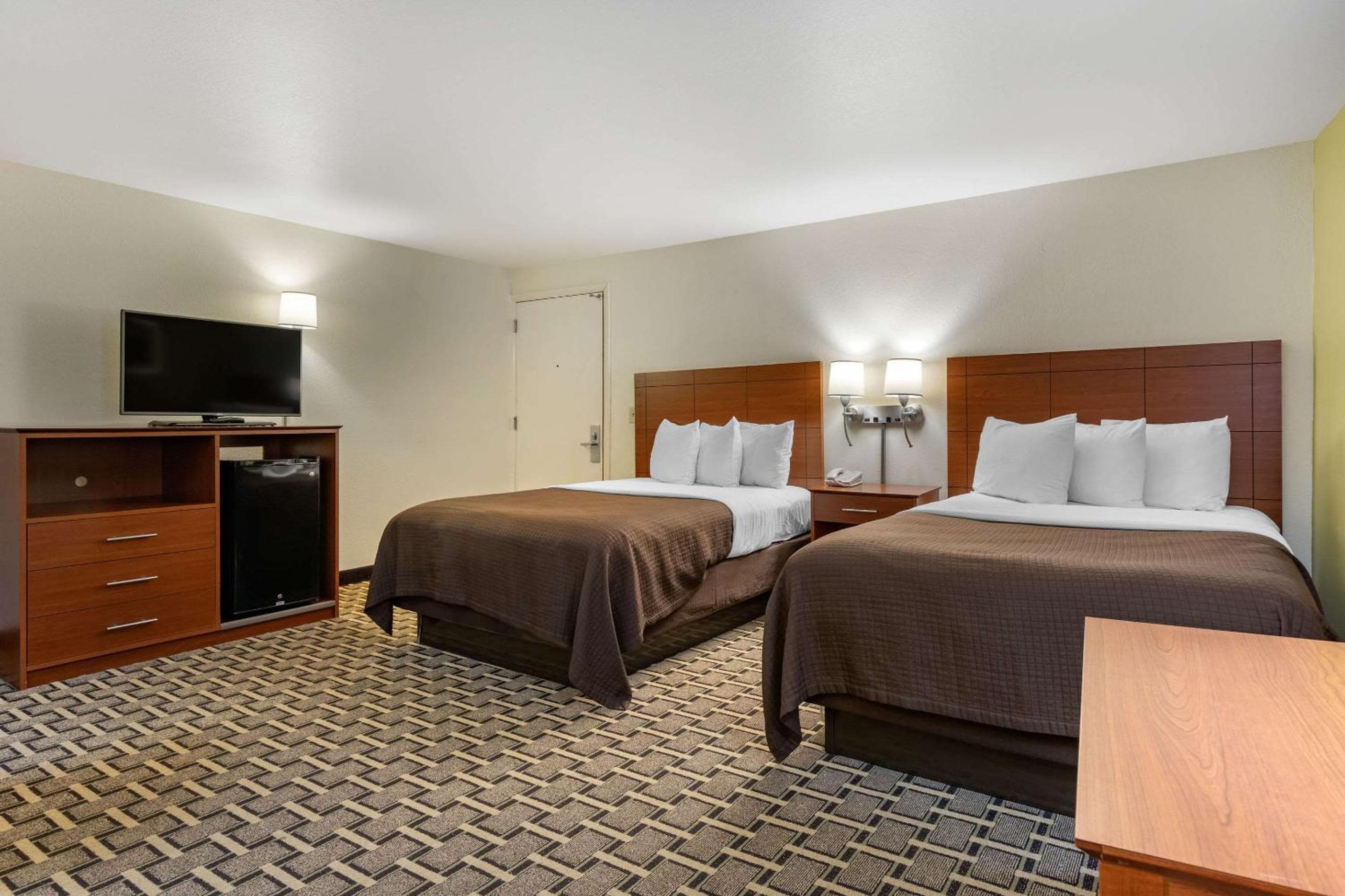 Econo Lodge Cherokee Near Island Park