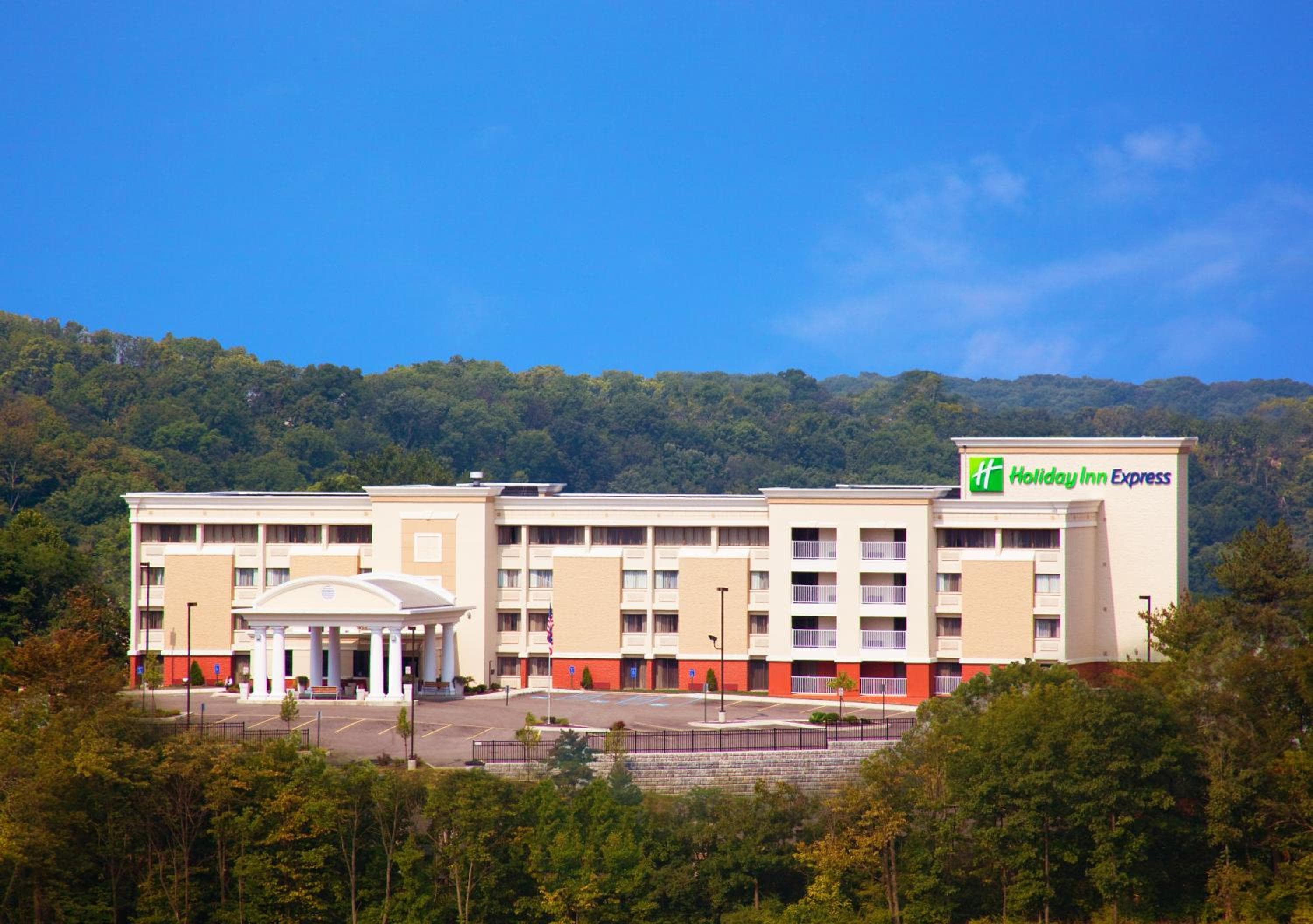 Holiday Inn Express Cincinnati West by IHG