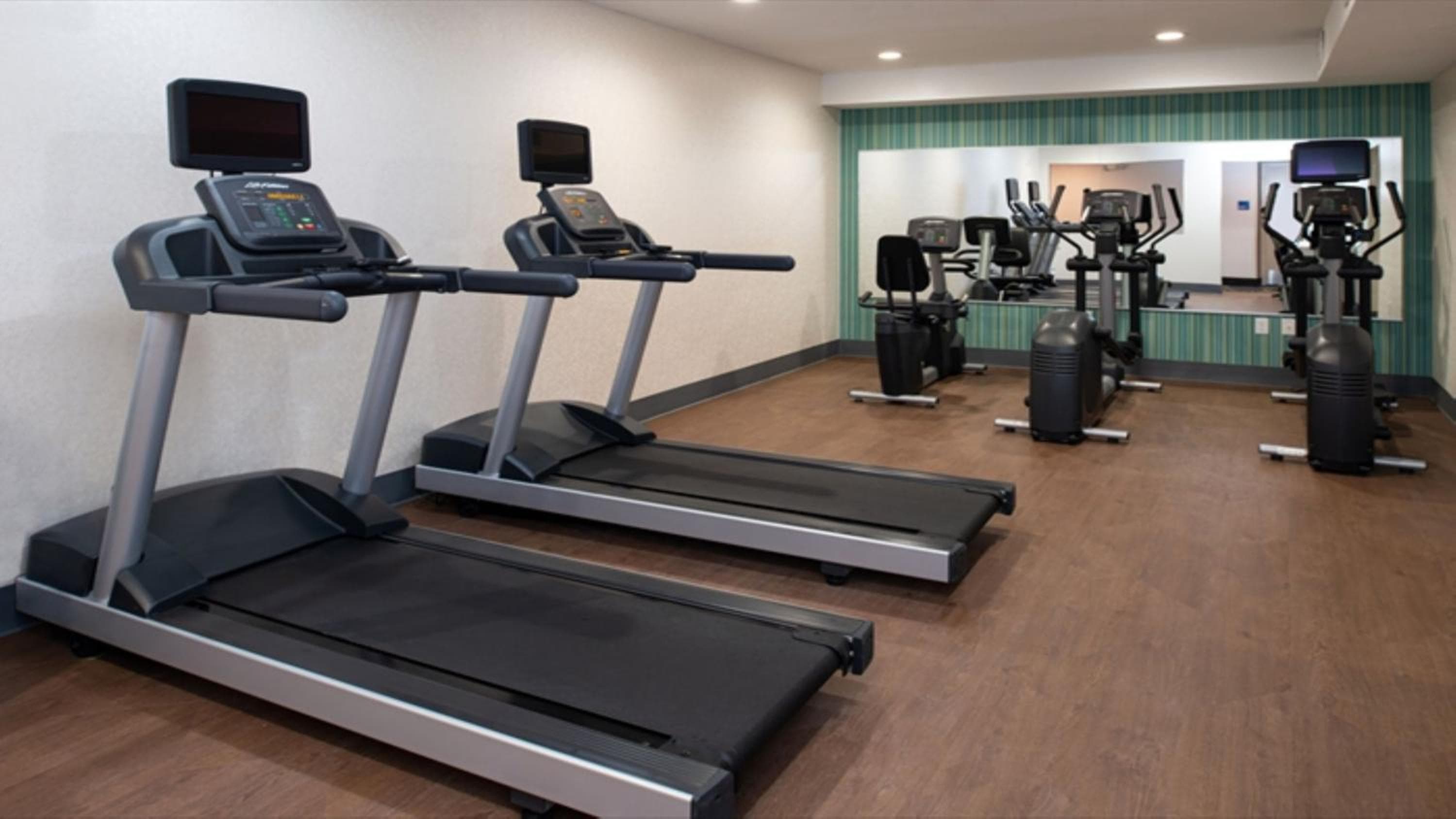 Holiday Inn Express Cincinnati West by IHG