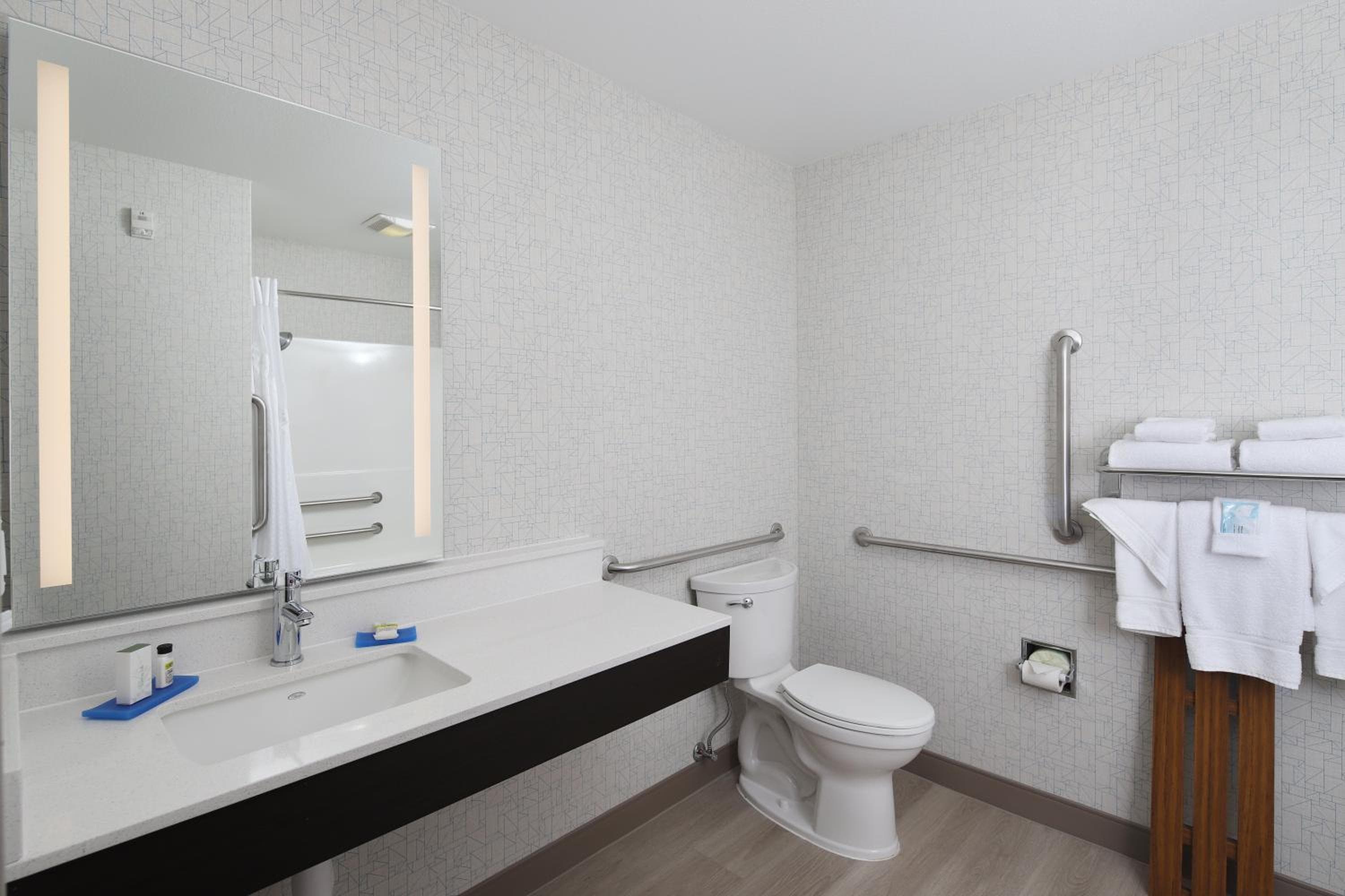 Holiday Inn Express Grand Rapids Southwest by IHG