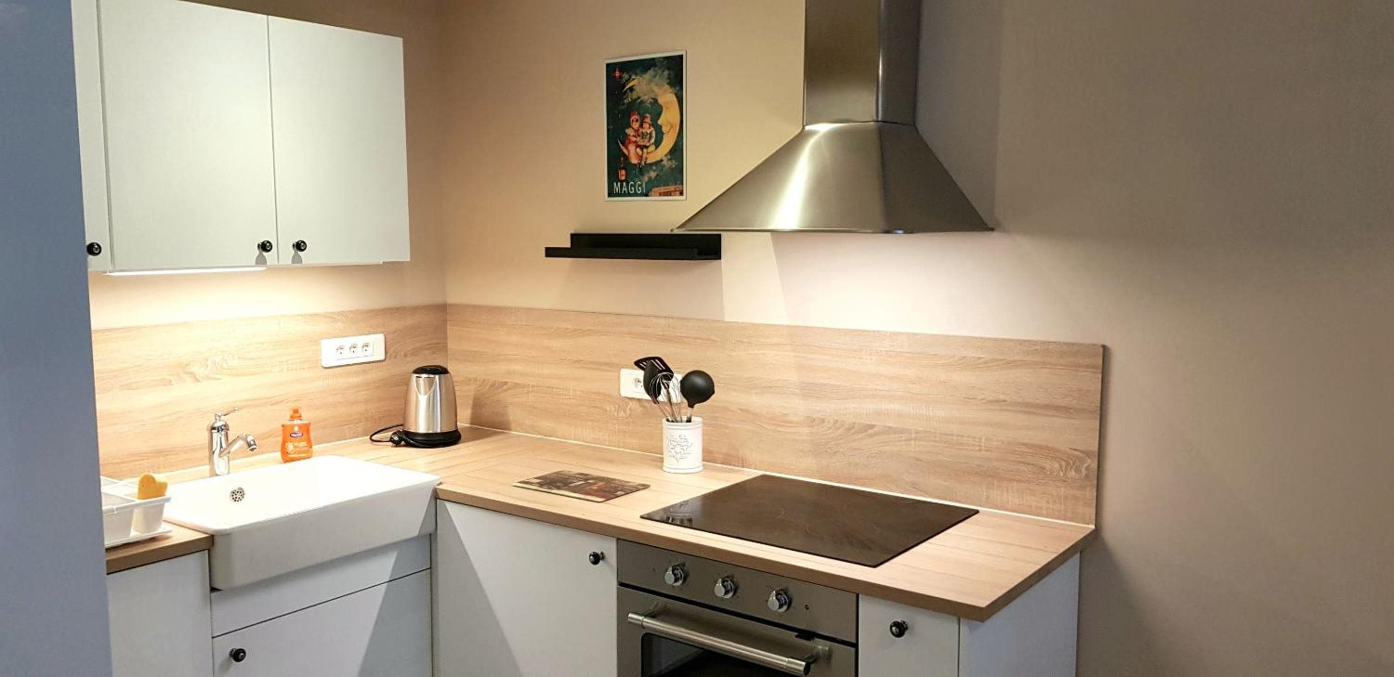 La maison Virginie logements de 1 à 5 pers chaleureux centre, parking, linge, wifi, proximité lac canal piscine