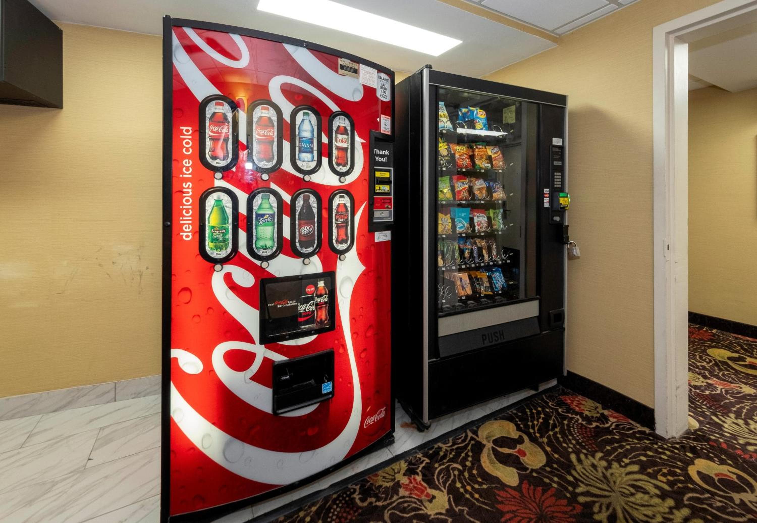 Red Roof Inn PLUS Woodbridge - Carteret
