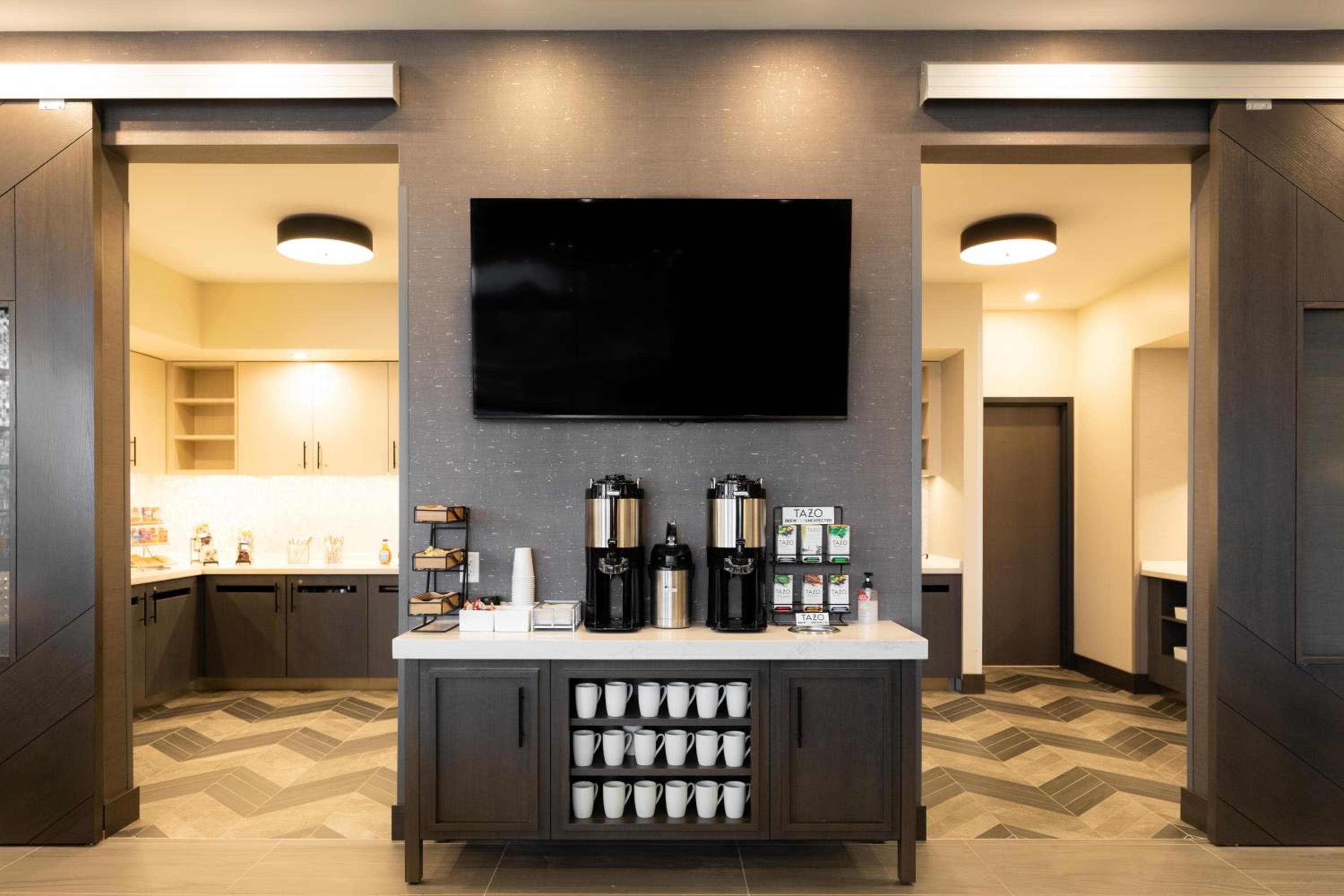 Hyatt House Winnipeg South Outlet Collection