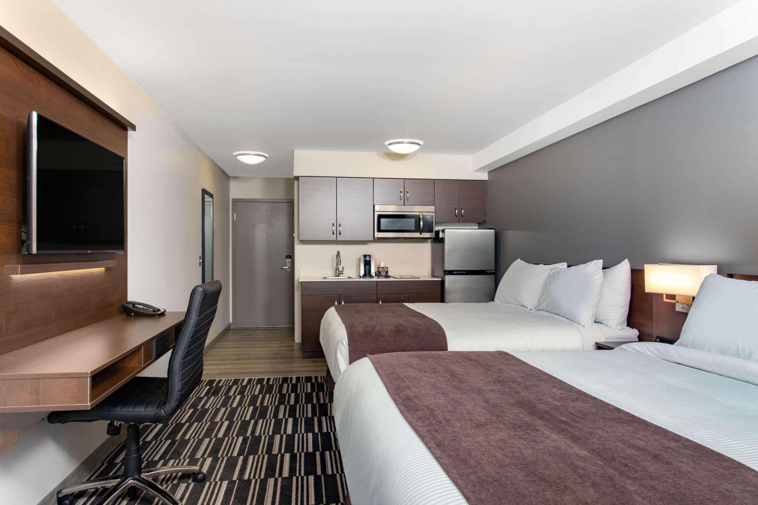 Microtel Inn & Suites by Wyndham Mont Tremblant