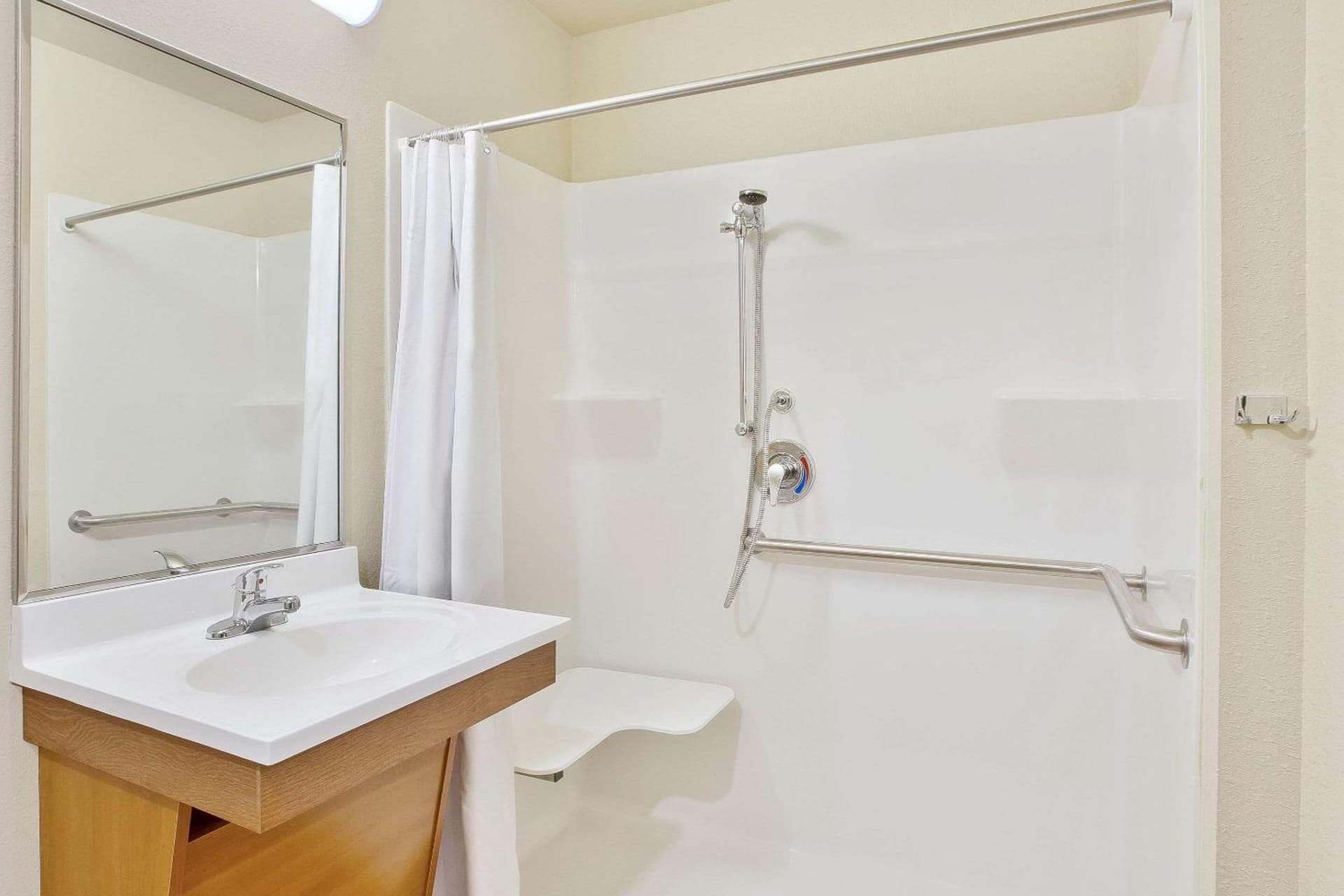 WoodSpring Suites Columbus North I-270