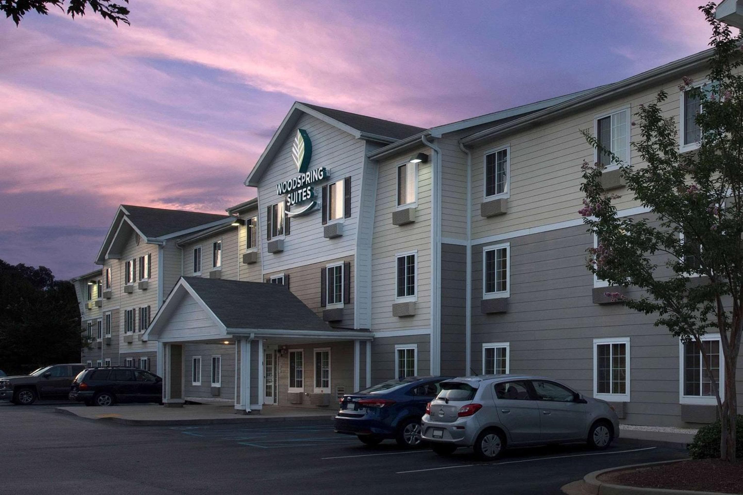 WoodSpring Suites Spartanburg - Duncan