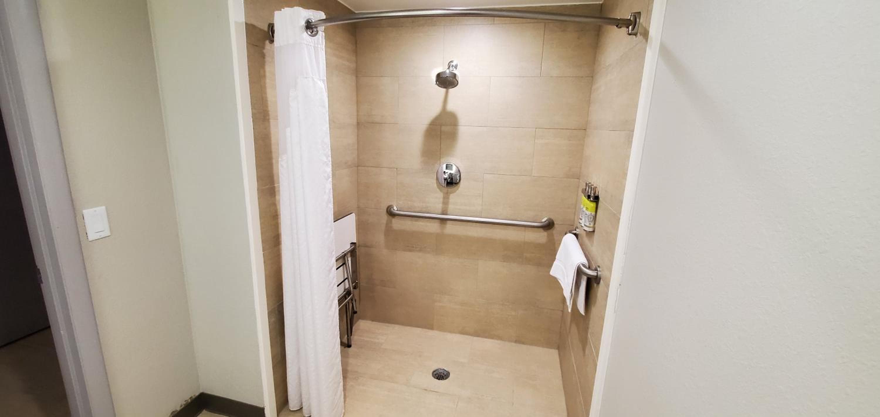 Holiday Inn Express Hotel & Suites Kinston by IHG