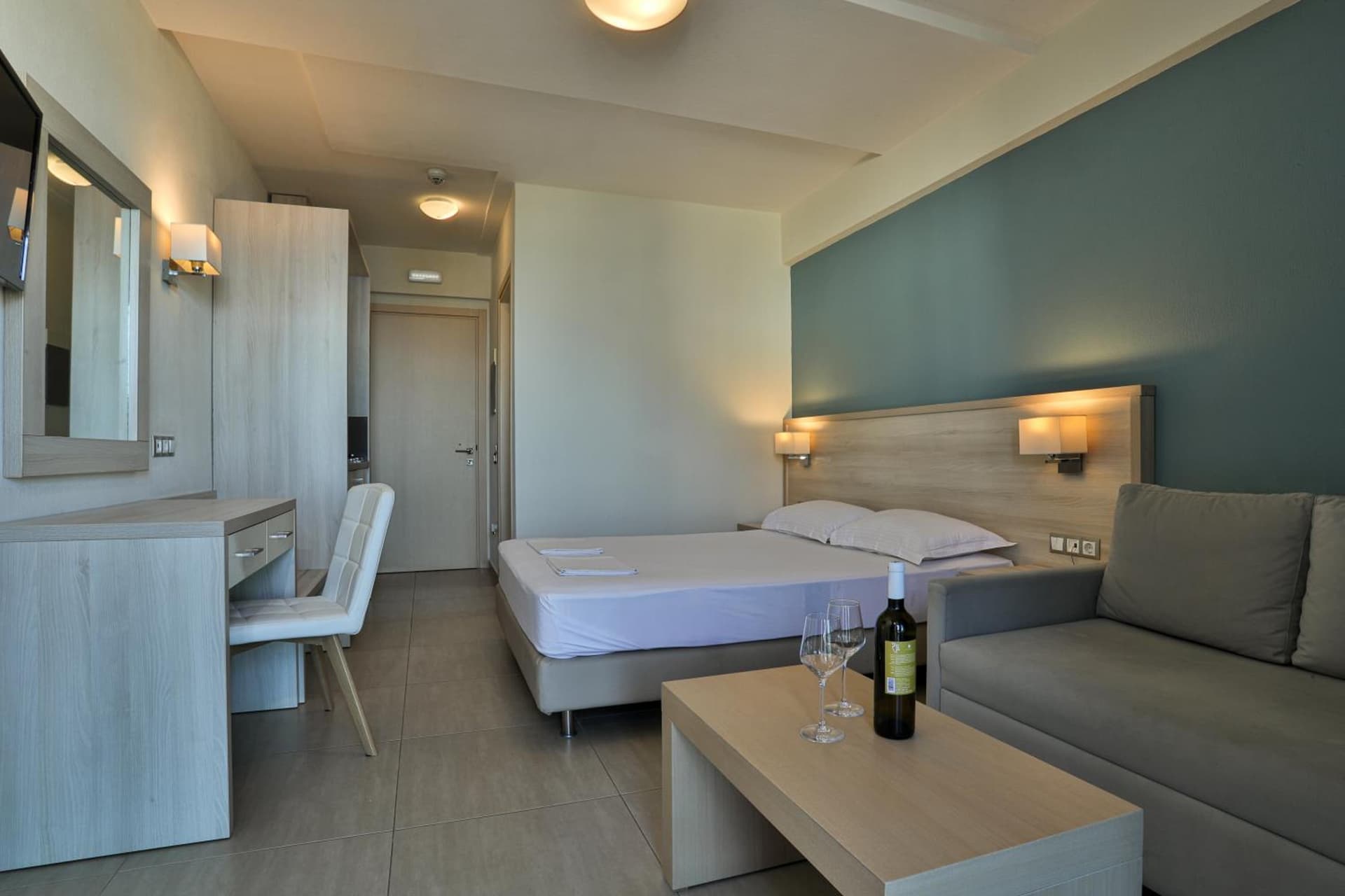 Alarzo Rooms