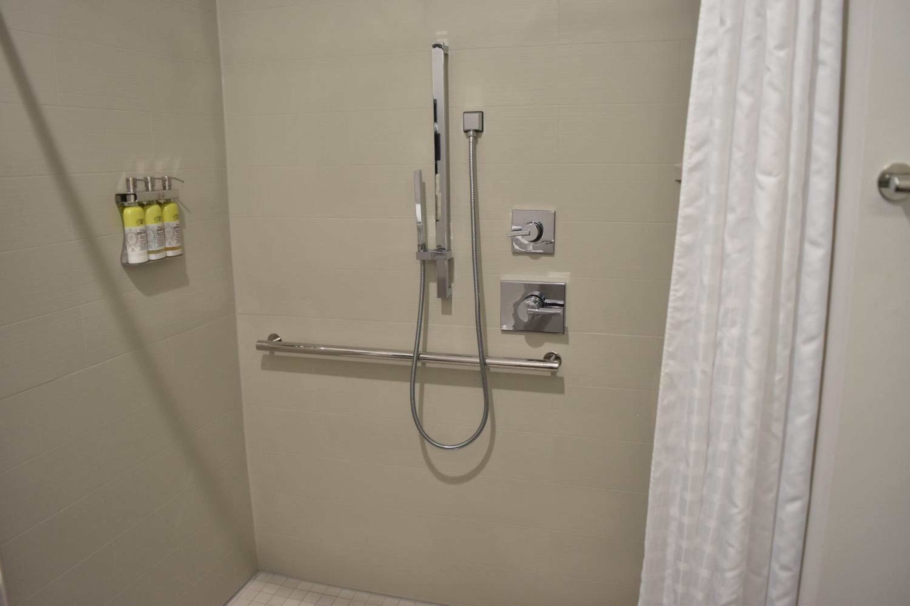 Candlewood Suites Independence by IHG