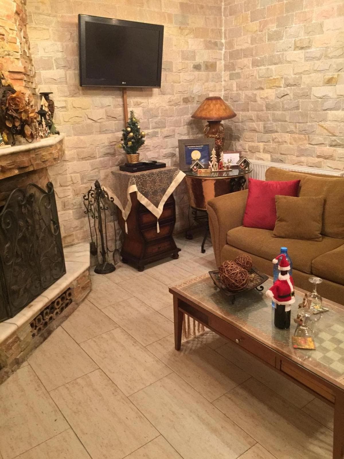 The Love Holiday House