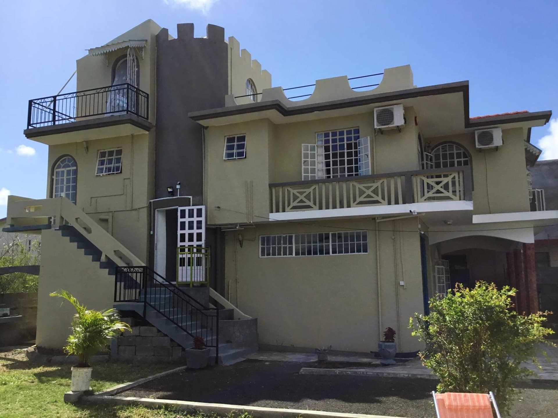 Elegant Flat in Calodyne with Garden View 150 m²