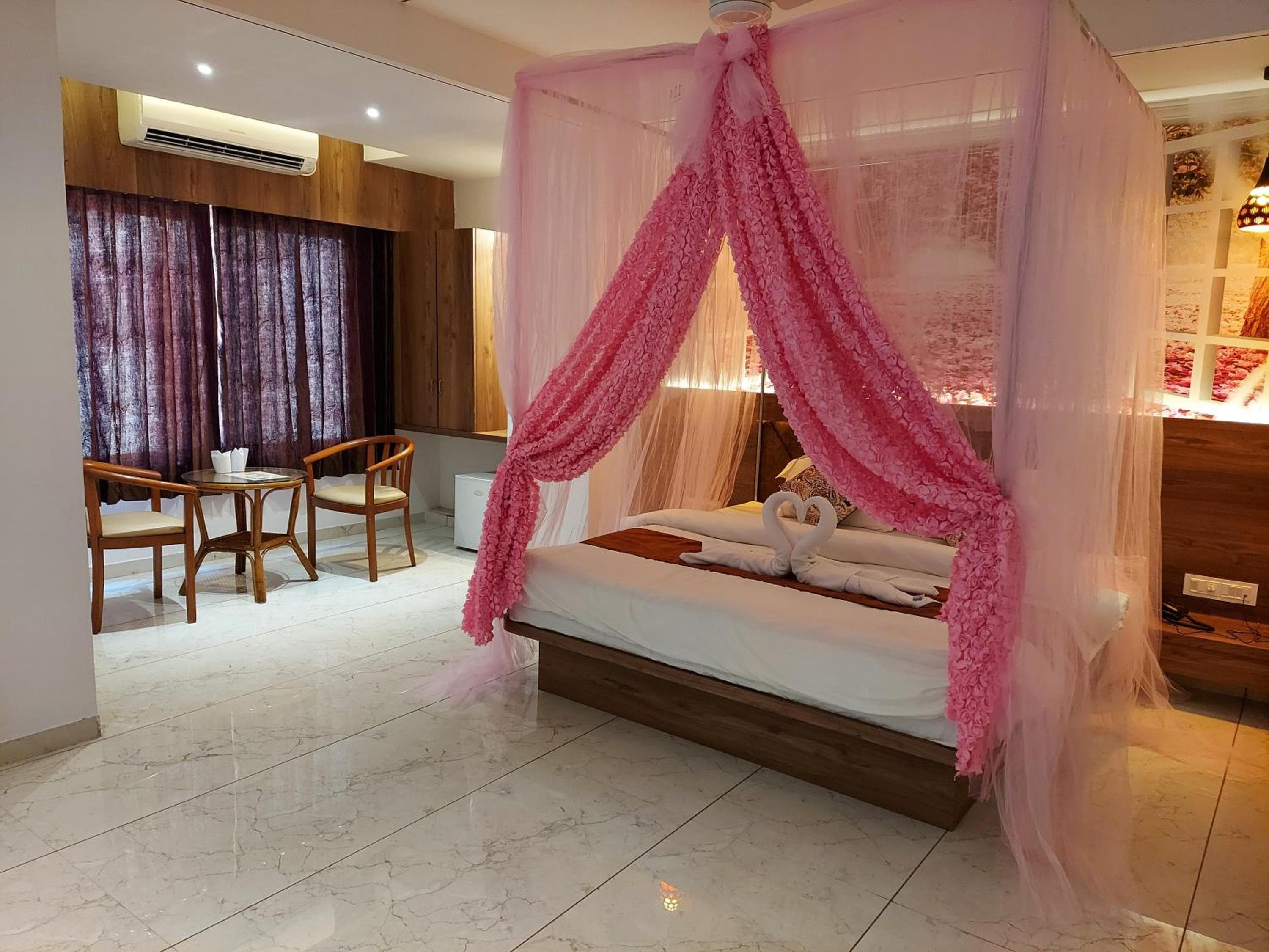 Hotel The Grand Piano - Best Business Hotel in Patan
