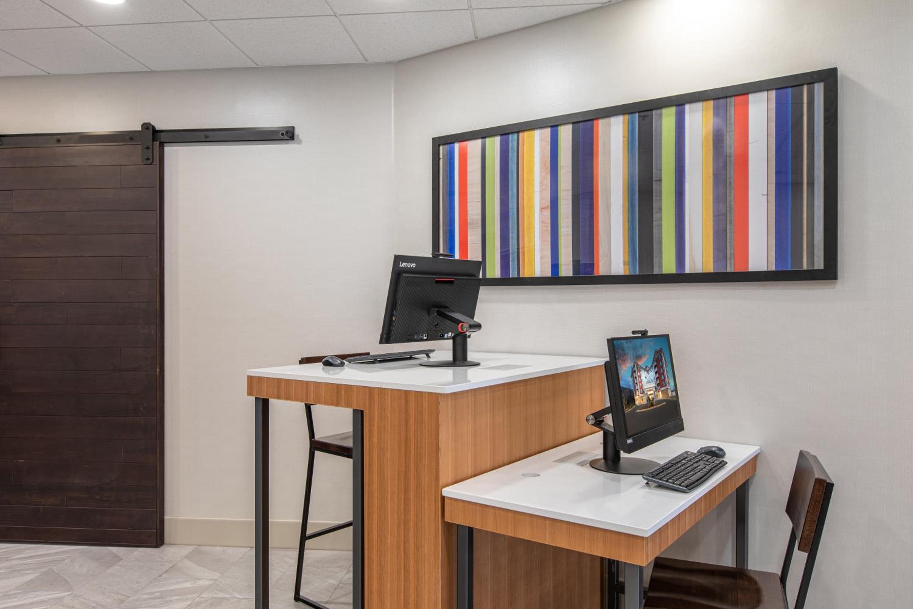 Holiday Inn Express & Suites Asheville Downtown by IHG