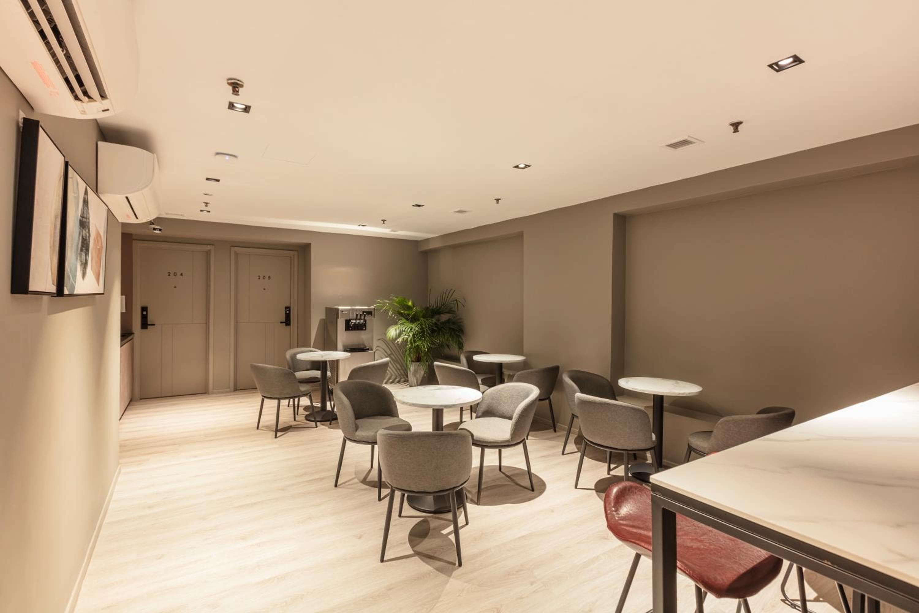 Hotel Calmo Bugis