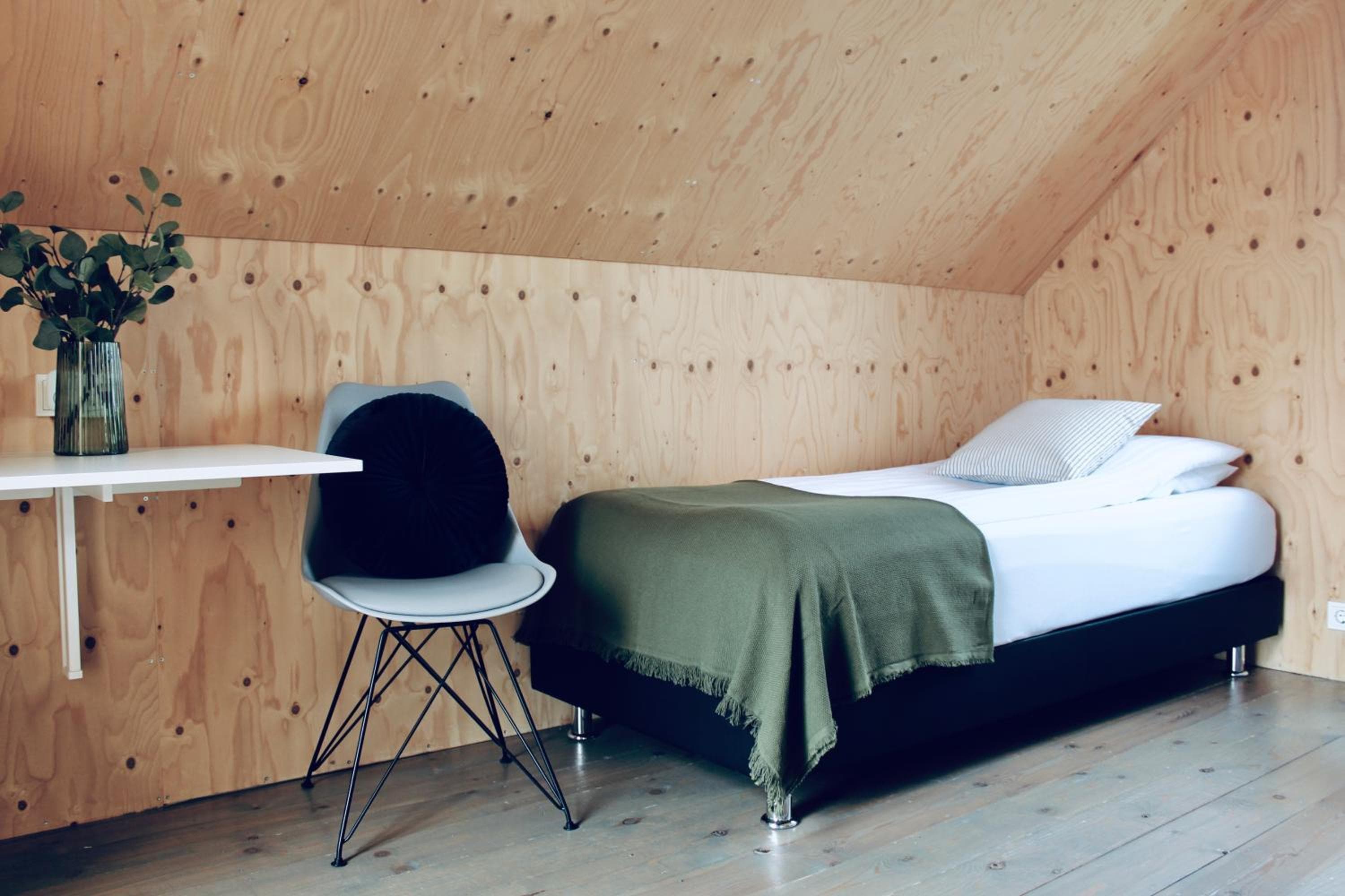 iStay Cottages