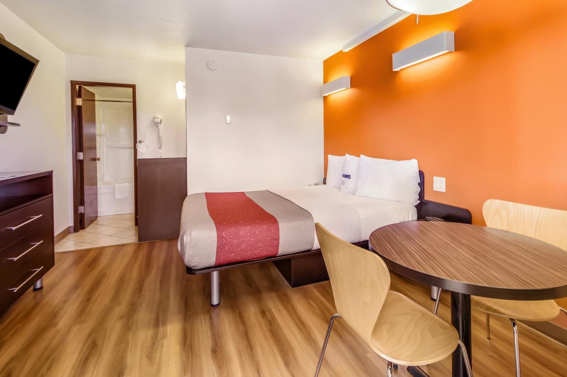 Motel 6-Lethbridge, AB