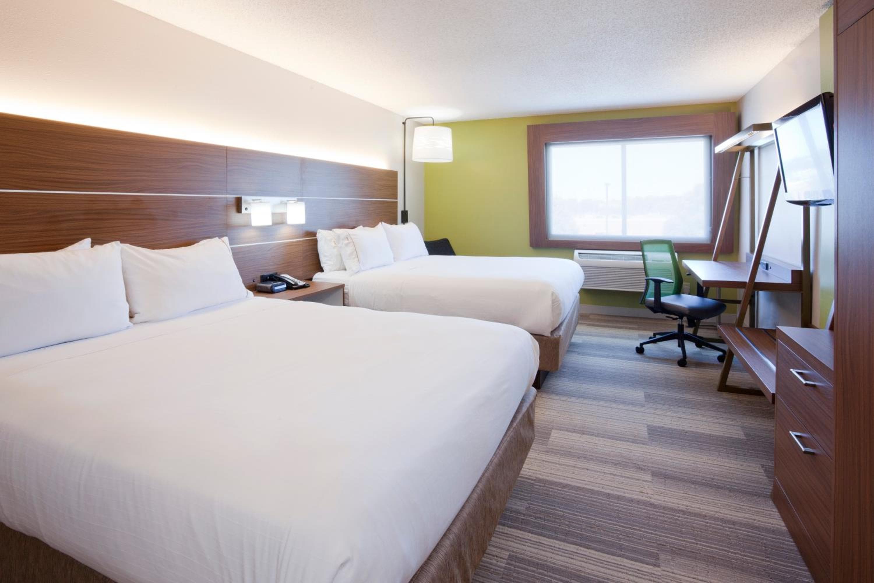 Holiday Inn Express & Suites Minneapolis - West End by IHG