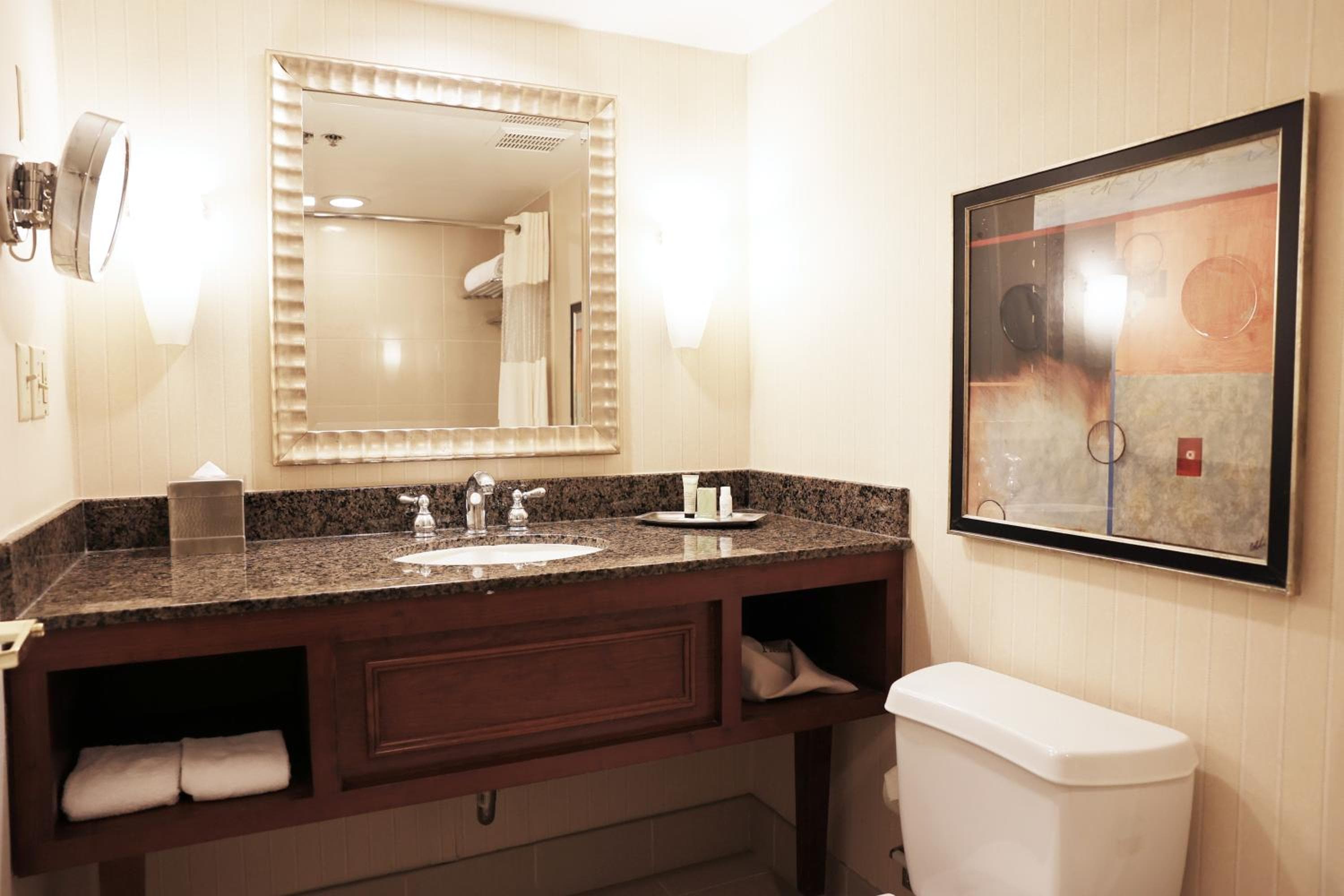 Ontario Airport Hotel & Conference Center