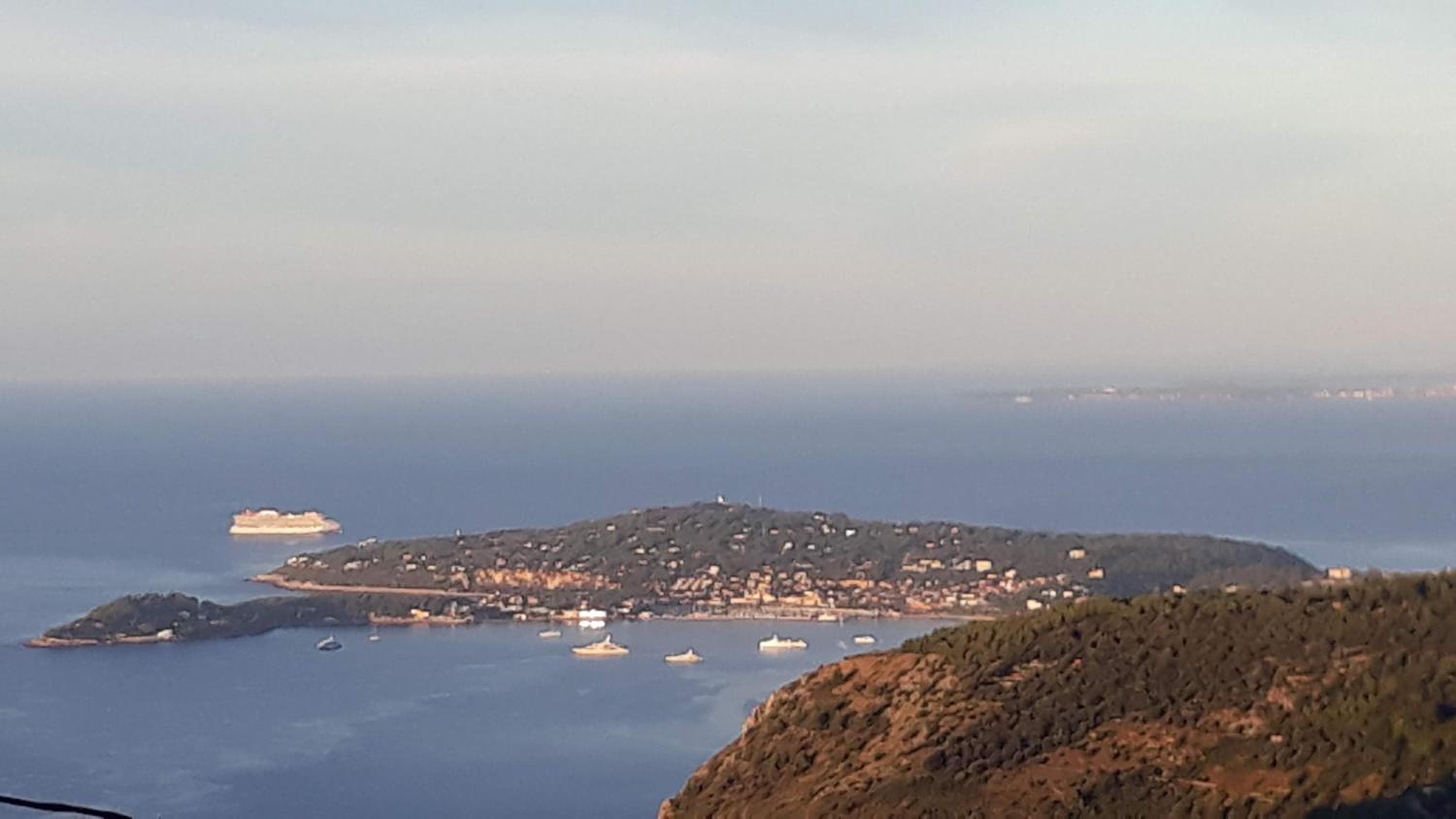 Charmant Horizon