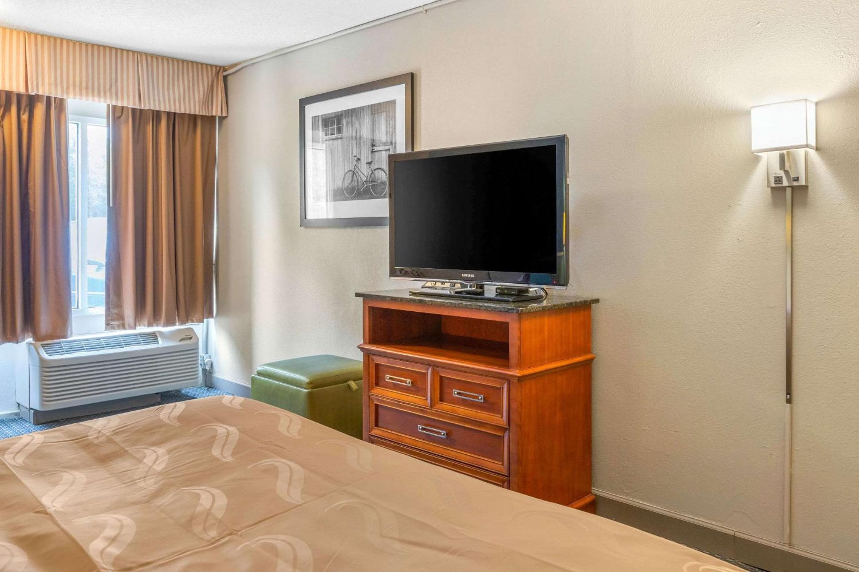 Quality Inn & Suites Apex - Holly Springs NC