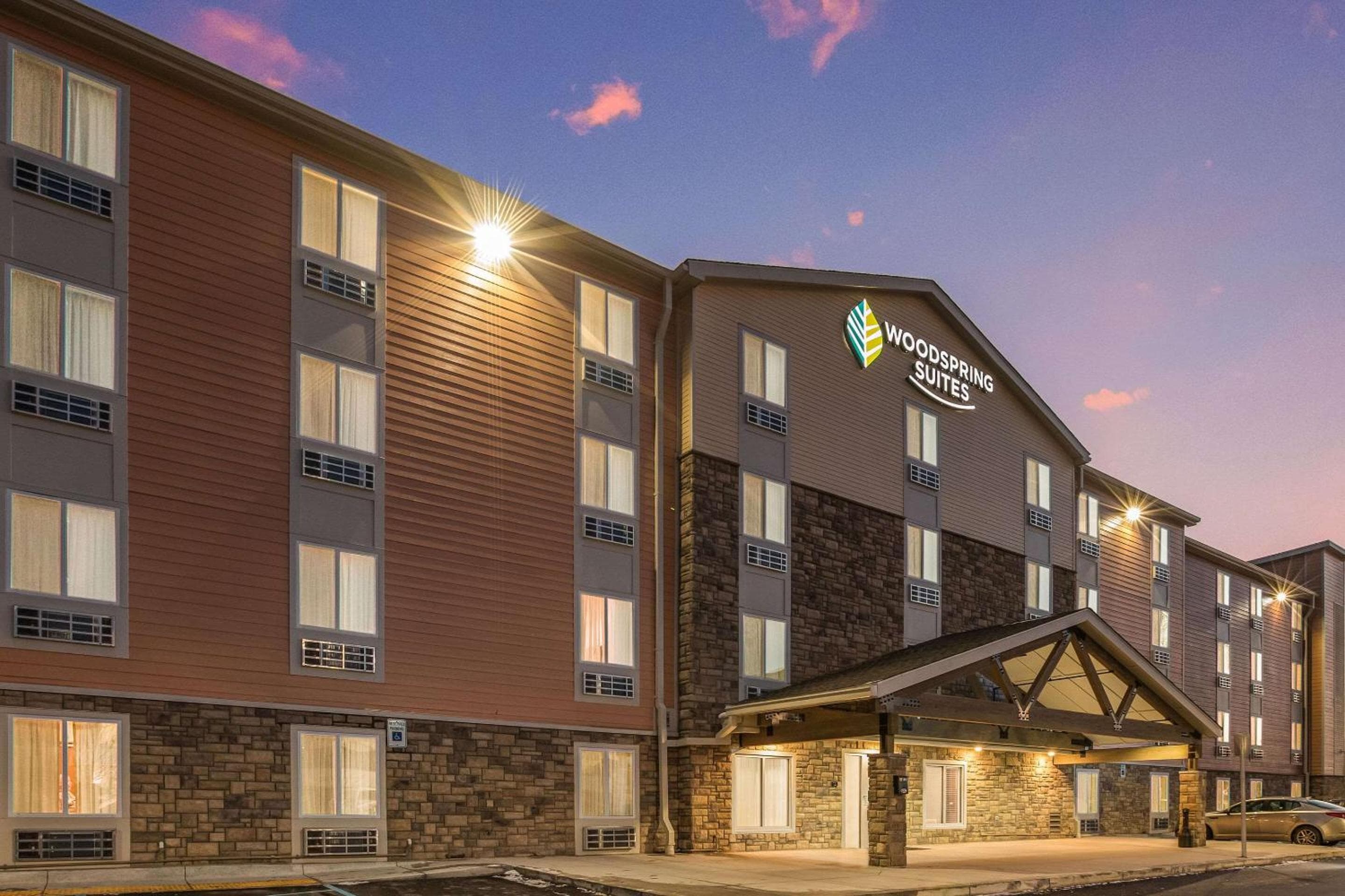 WoodSpring Suites Novi Farmington