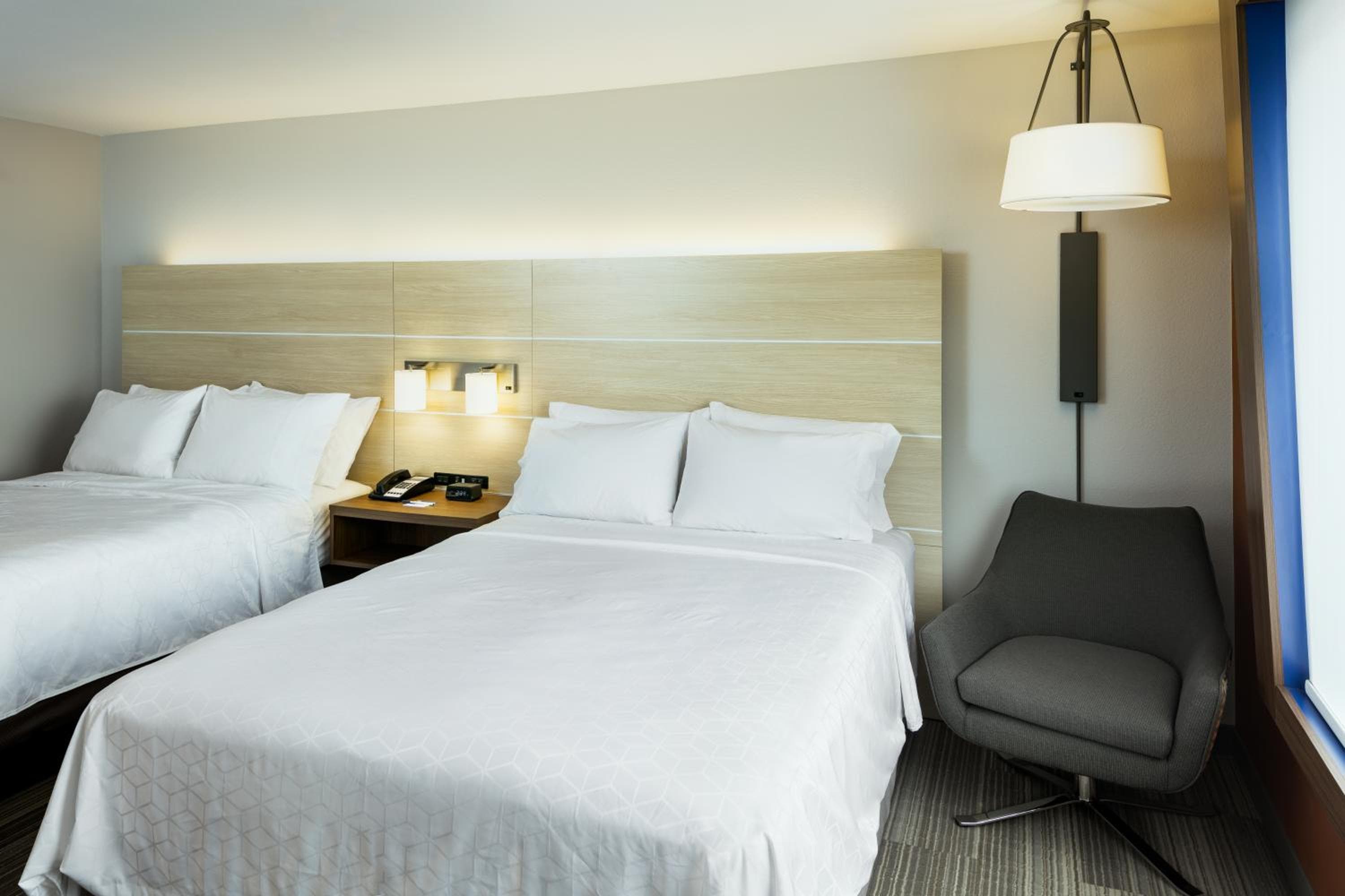 Holiday Inn Express & Suites - Medford by IHG