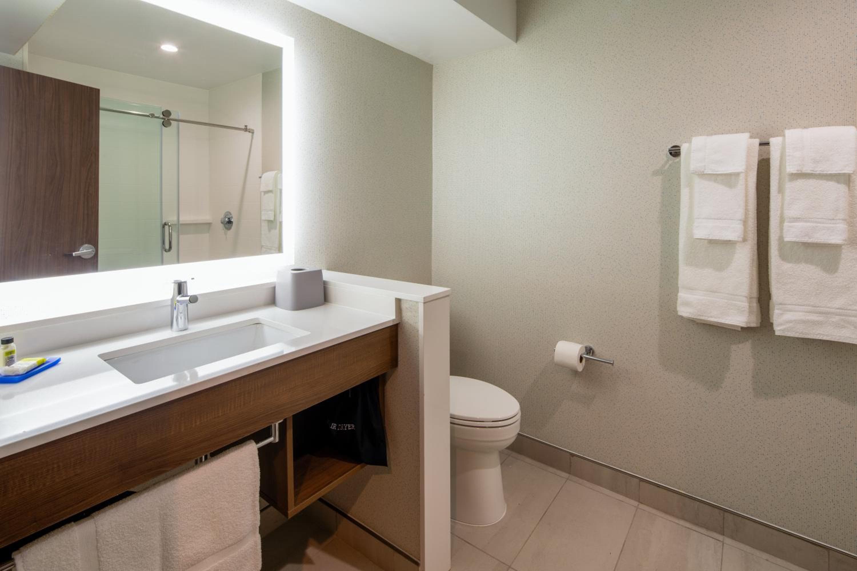 Holiday Inn Express & Suites Chatsworth by IHG